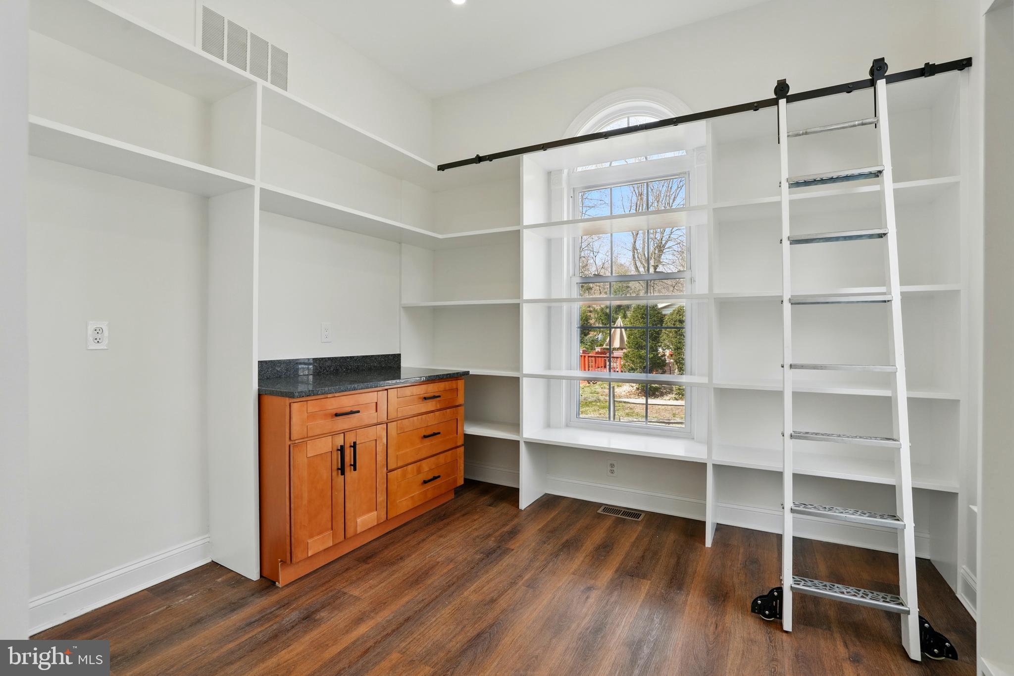 WOODGATE - Residential