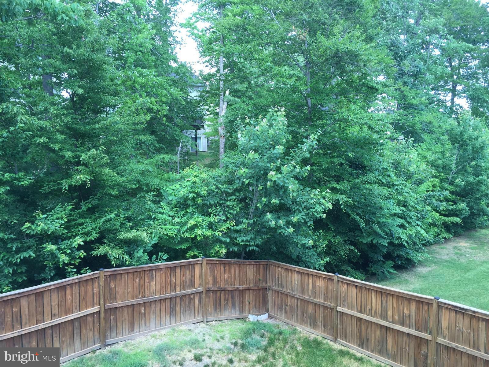 EAGLES POINTE - Residential