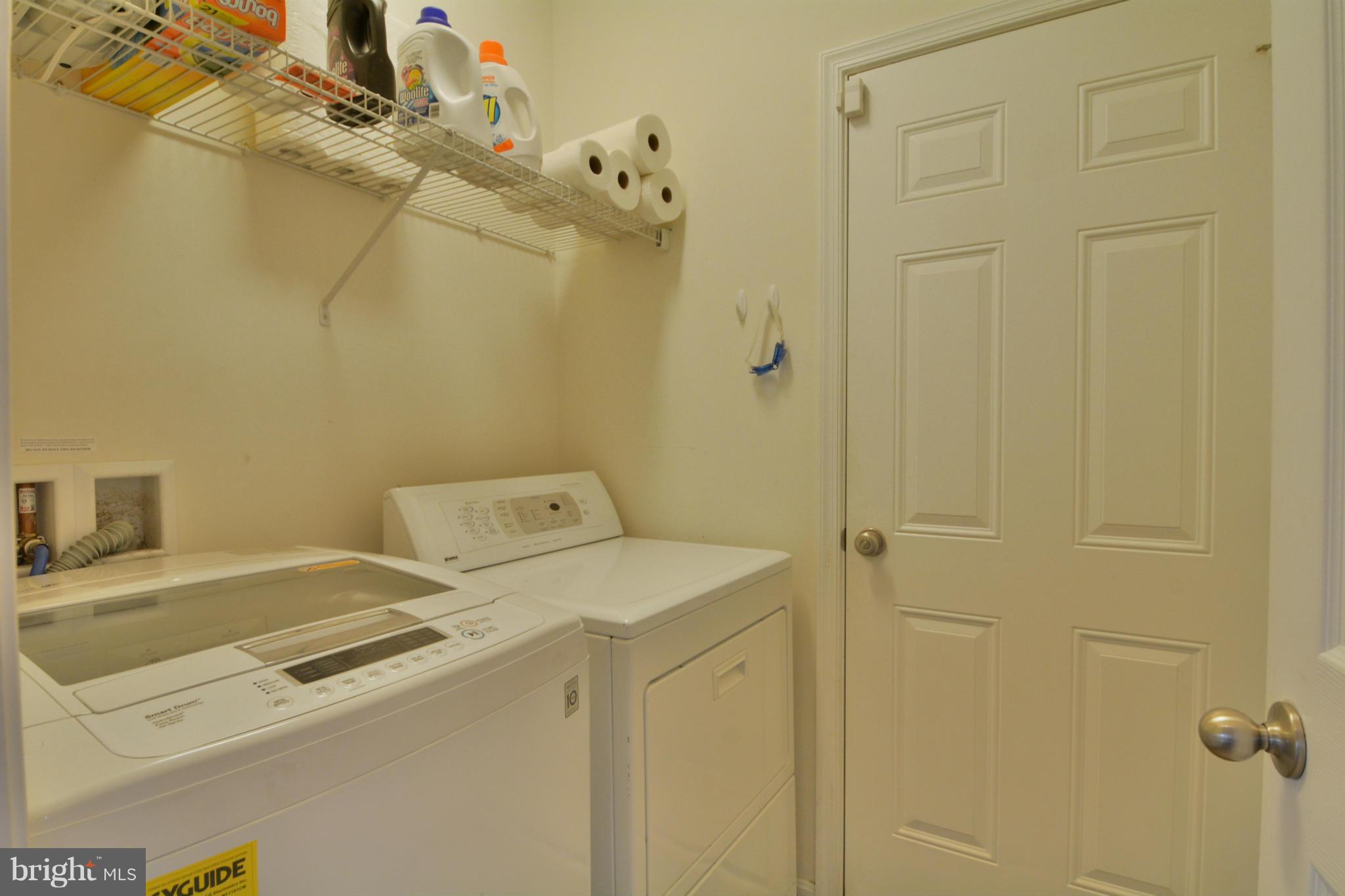 EAGLES POINTE - Residential