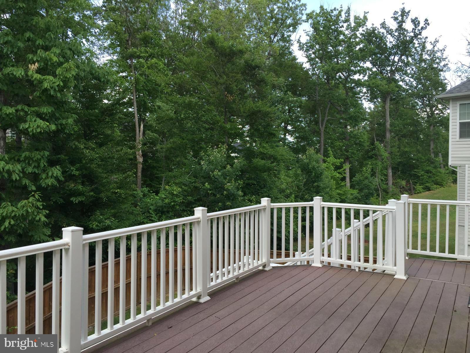 EAGLES POINTE - Residential