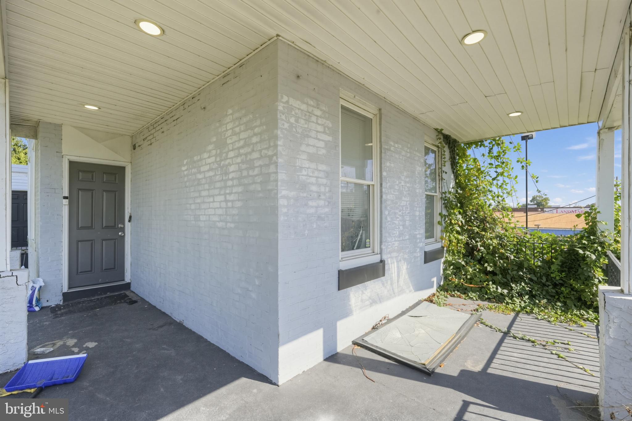 6112 KEYSTONE STREET
