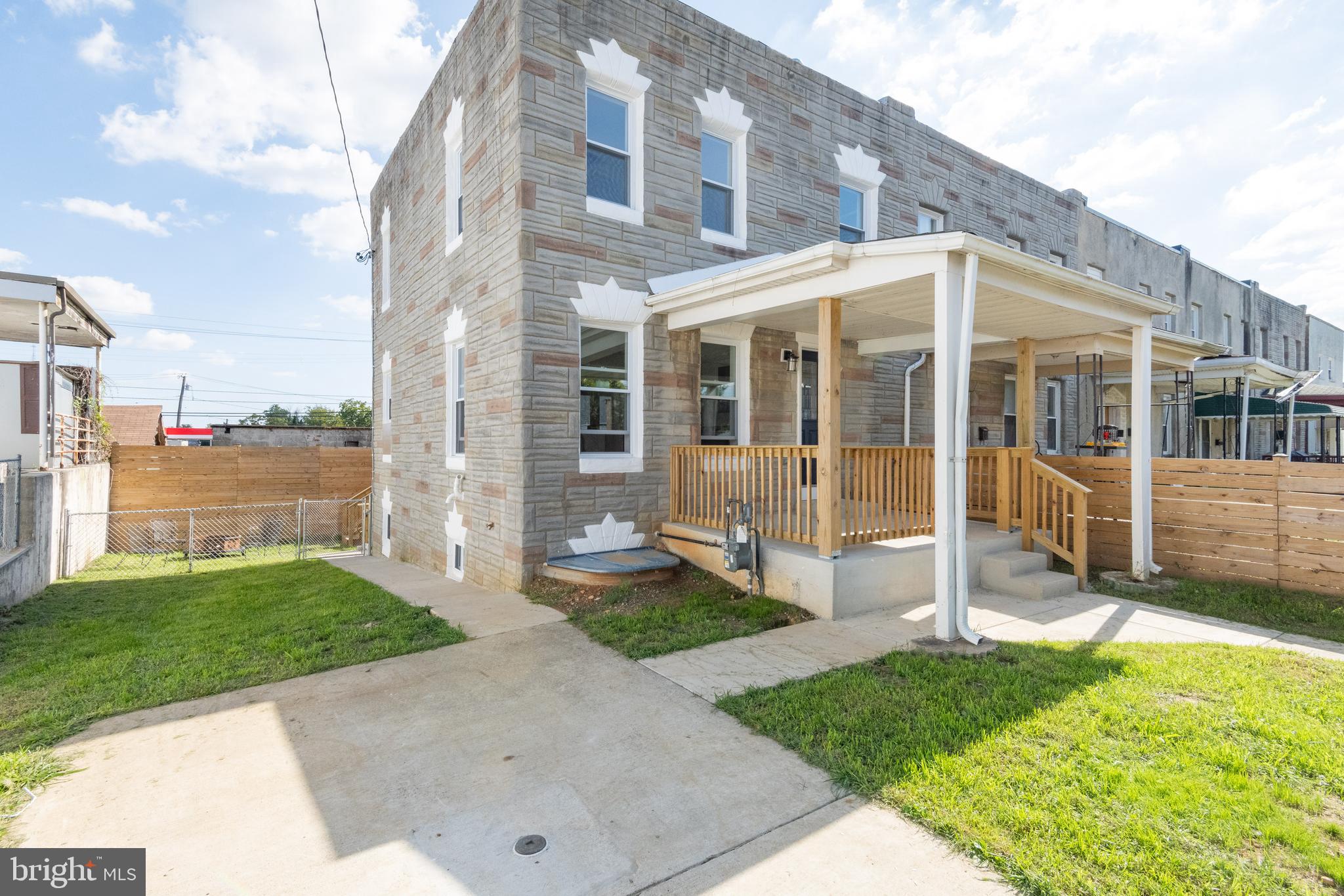 REISTERSTOWN STATION - Residential