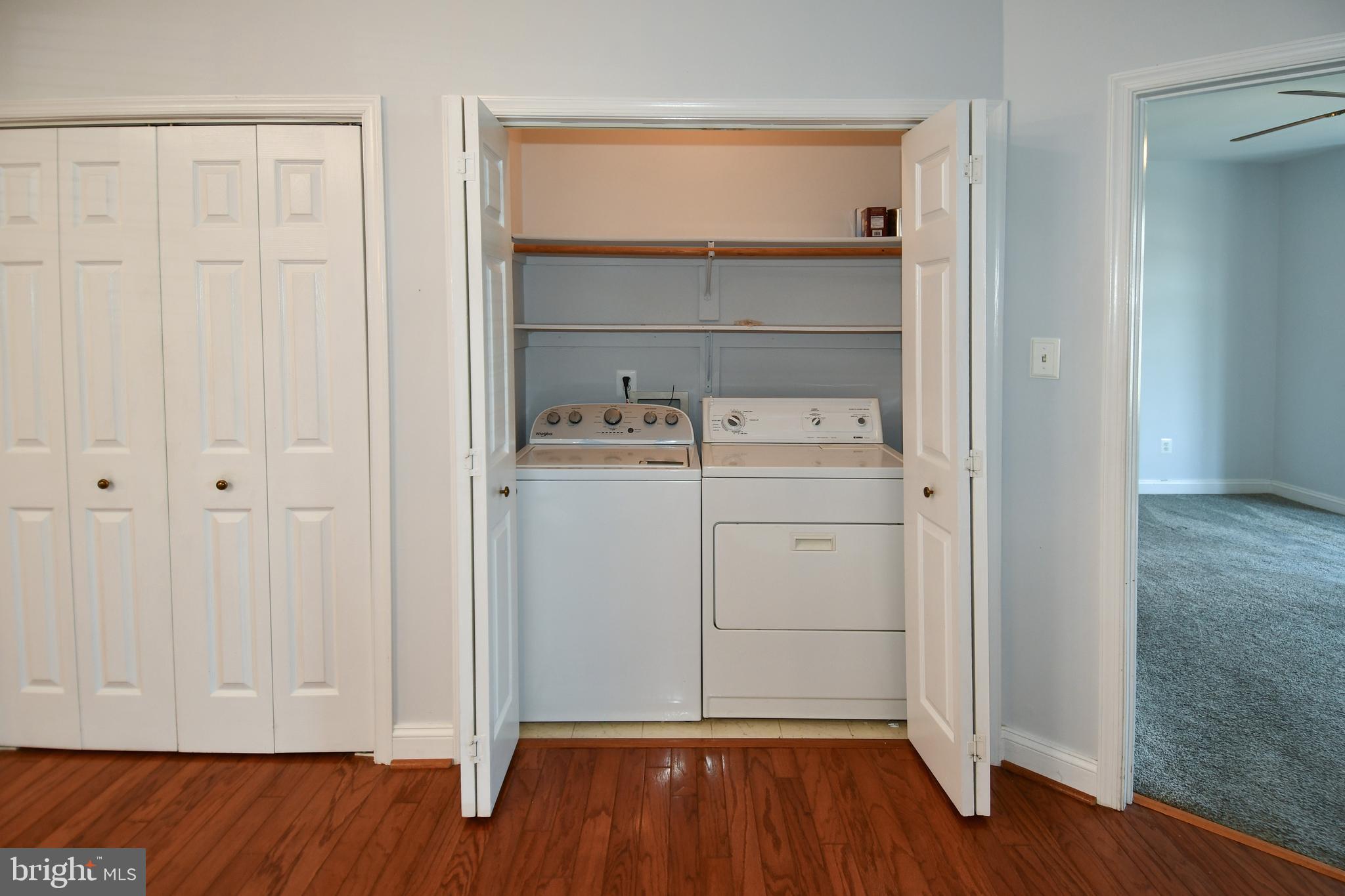 WASHINGTON SQUARE LA PLA - Residential