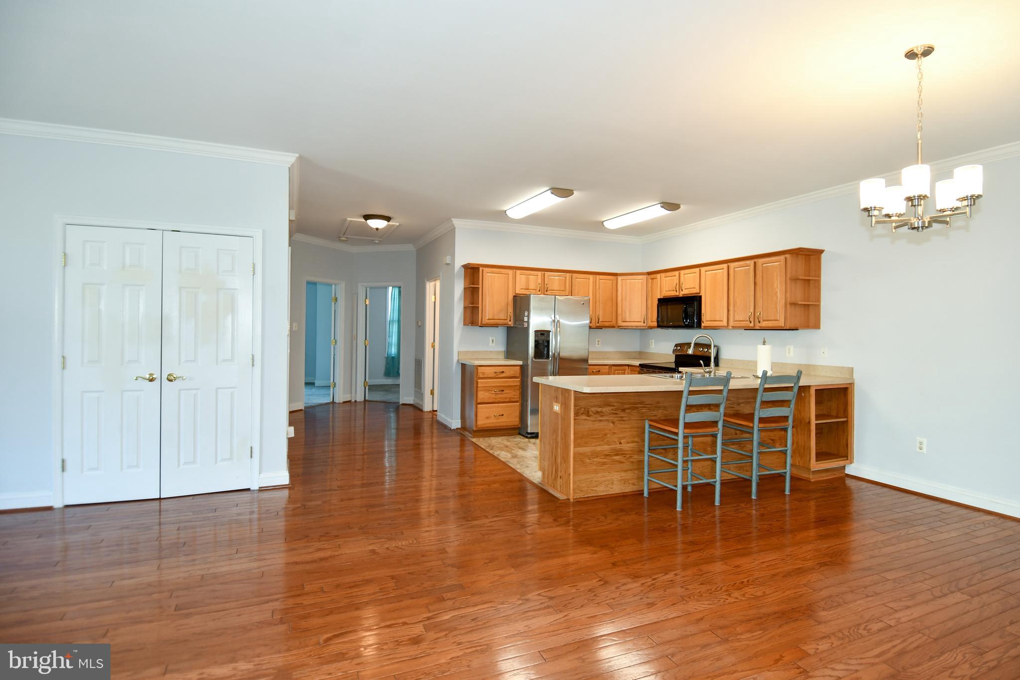 WASHINGTON SQUARE LA PLA - Residential