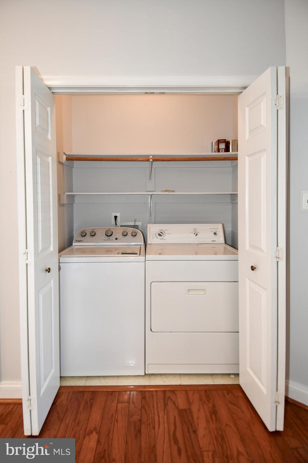 WASHINGTON SQUARE LA PLA - Residential