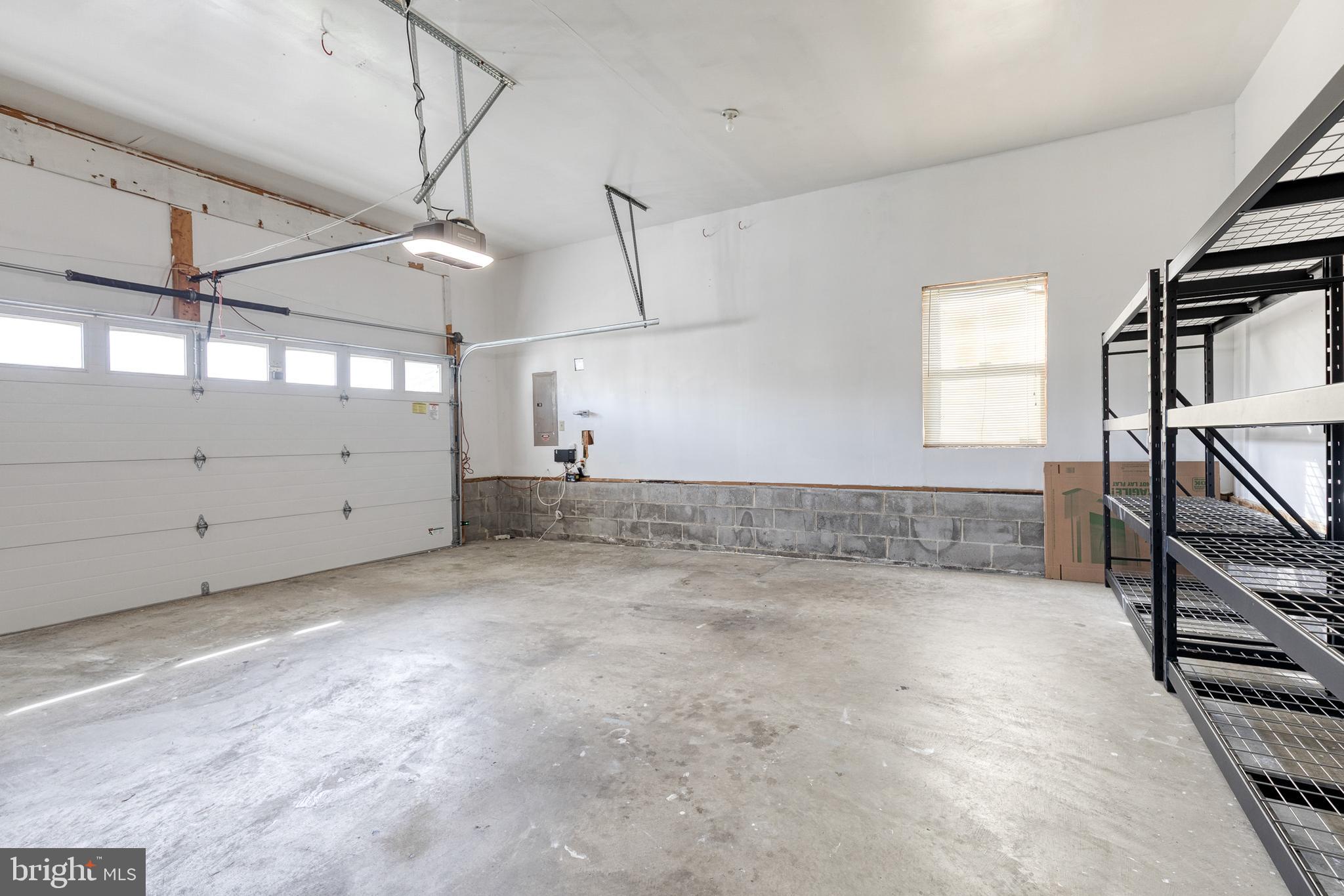 PEACH ORCHARD - Residential Lease