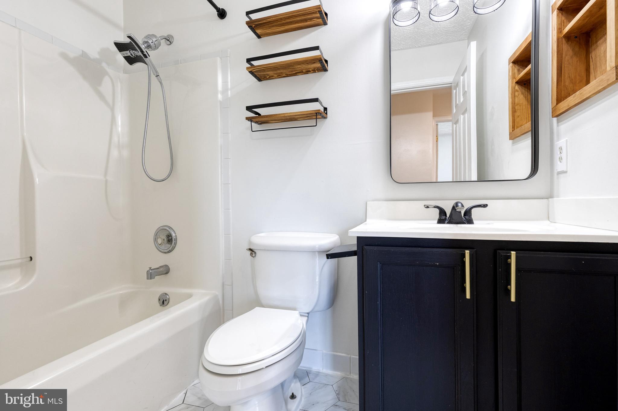 PEACH ORCHARD - Residential Lease