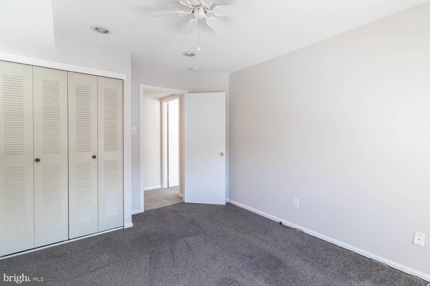 VALLEY GLEN - Residential