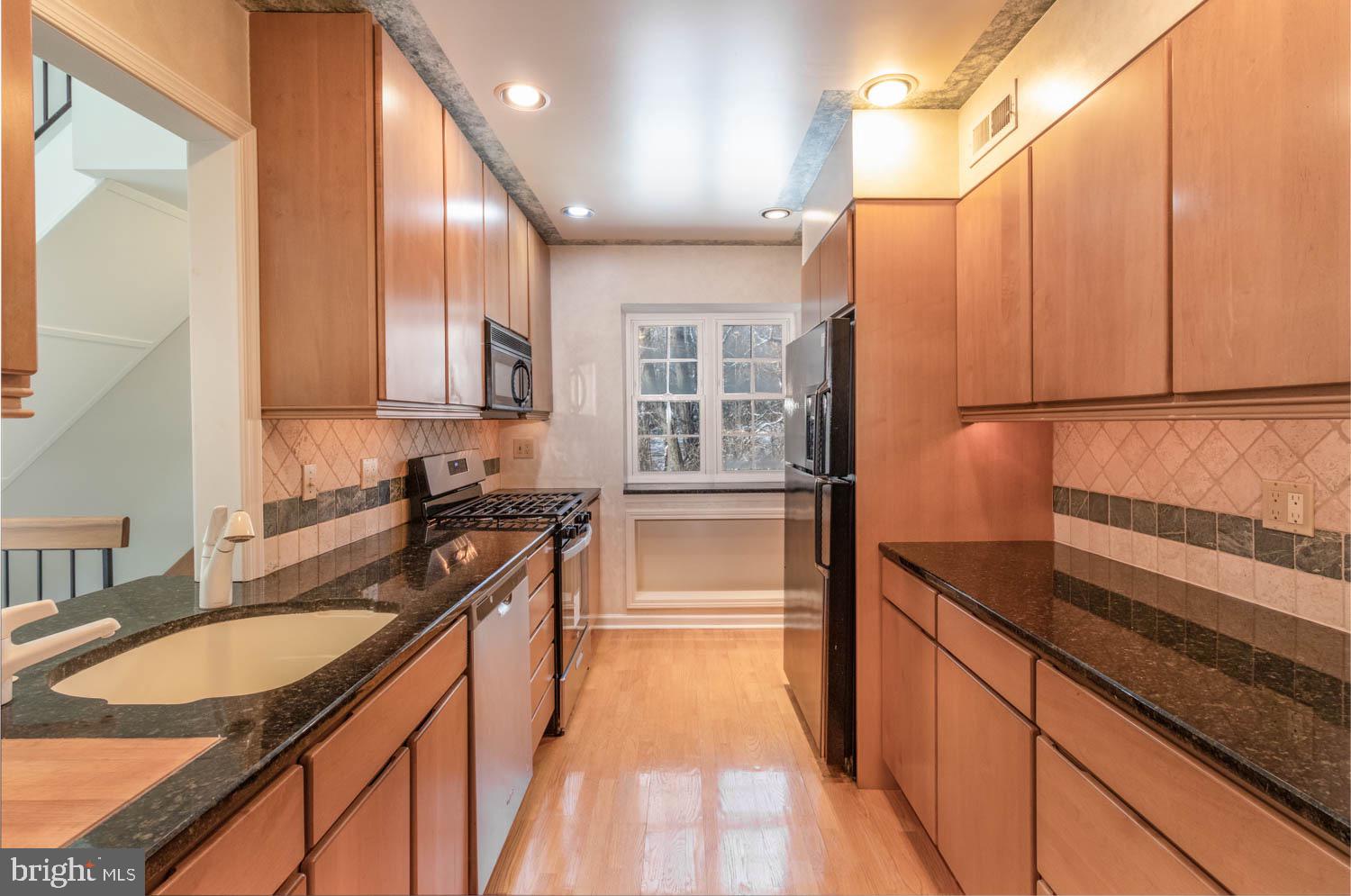 VALLEY GLEN - Residential