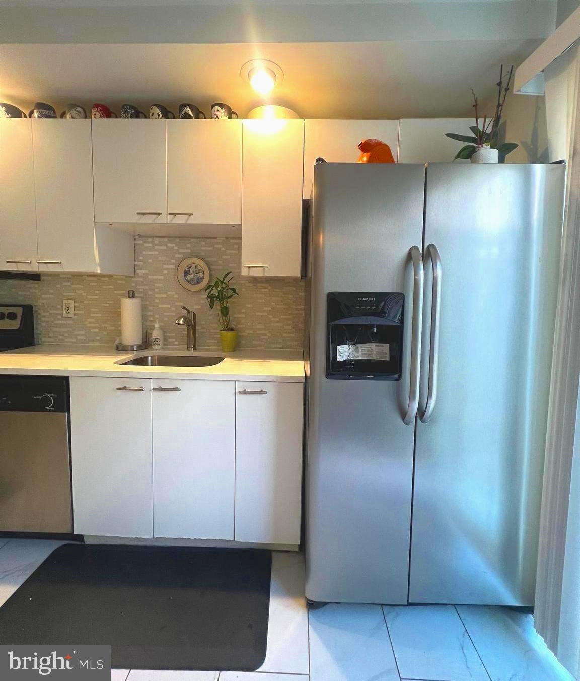 PORT RICHMOND - Residential