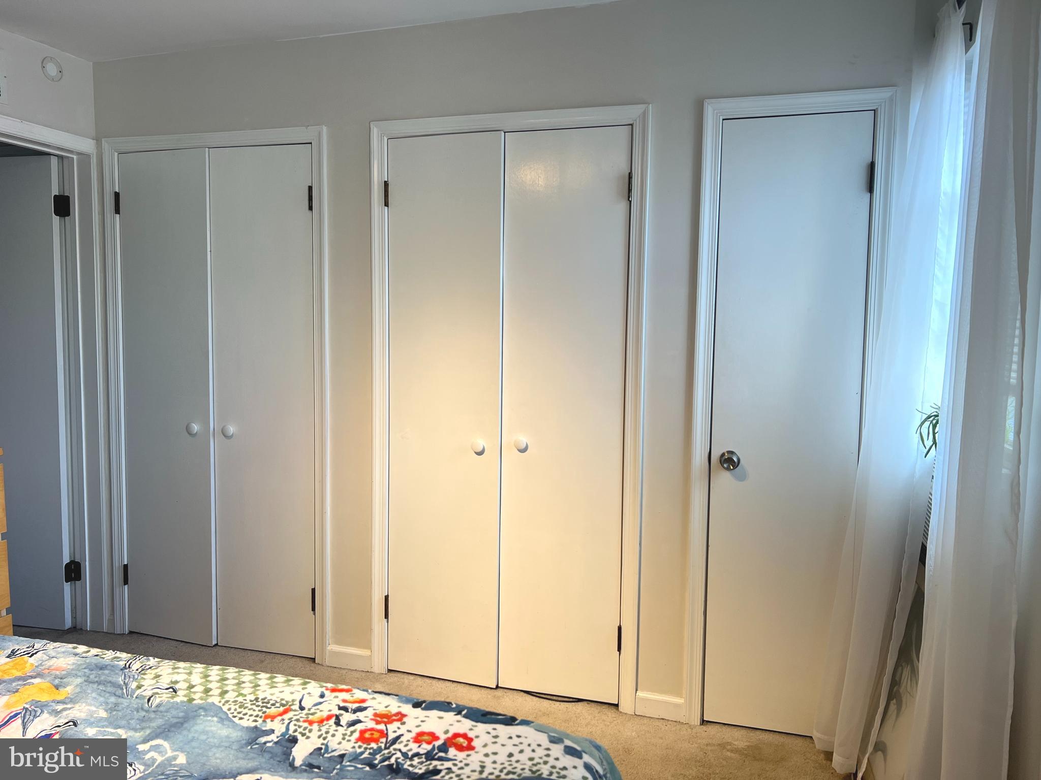 PORT RICHMOND - Residential