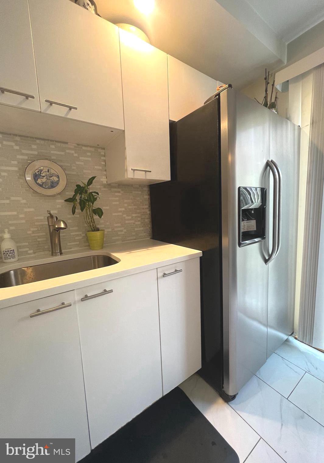 PORT RICHMOND - Residential