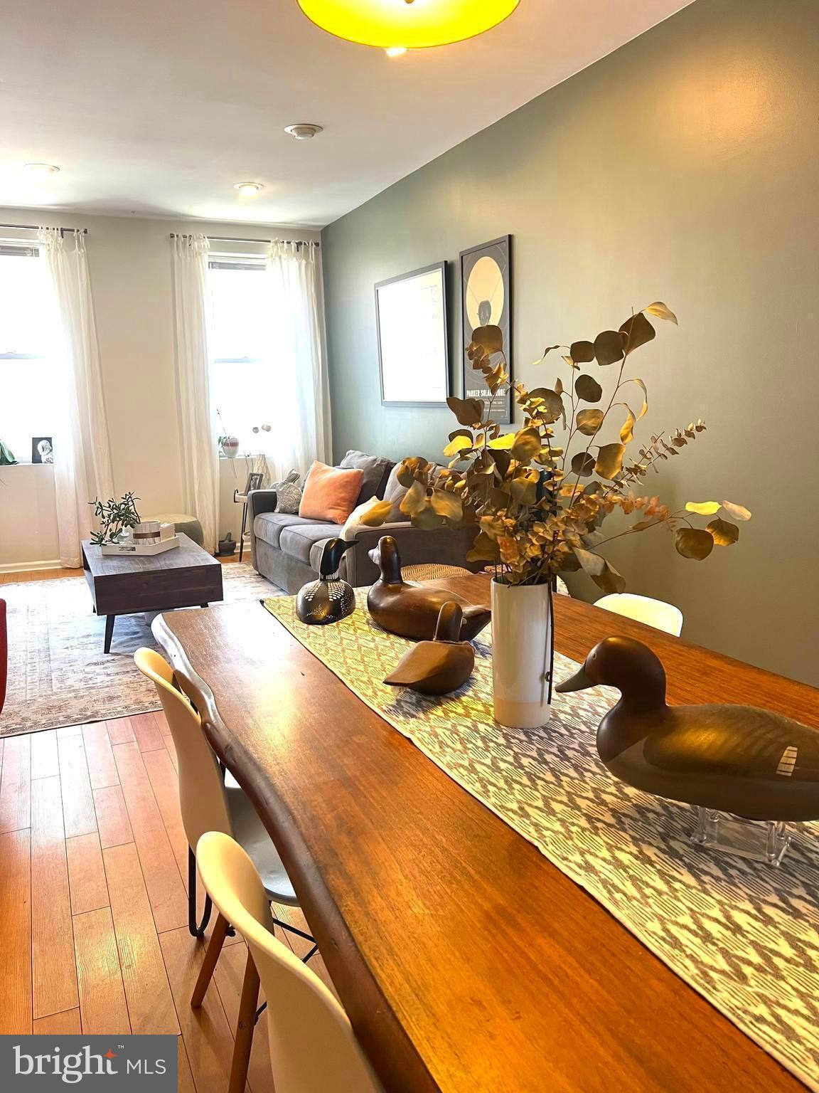 PORT RICHMOND - Residential