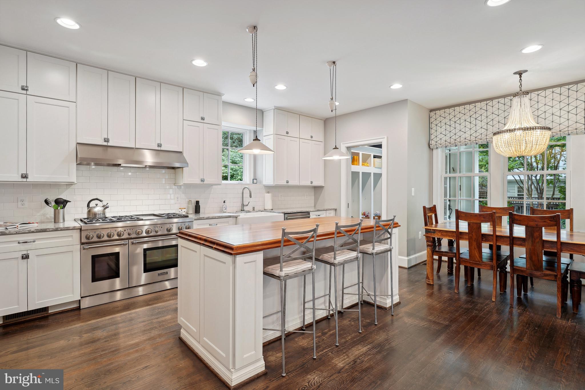 CHEVY CHASE GARDENS - Residential