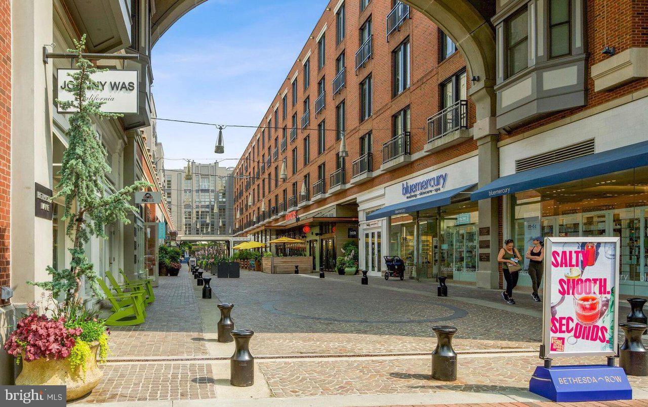 CHEVY CHASE GARDENS - Residential