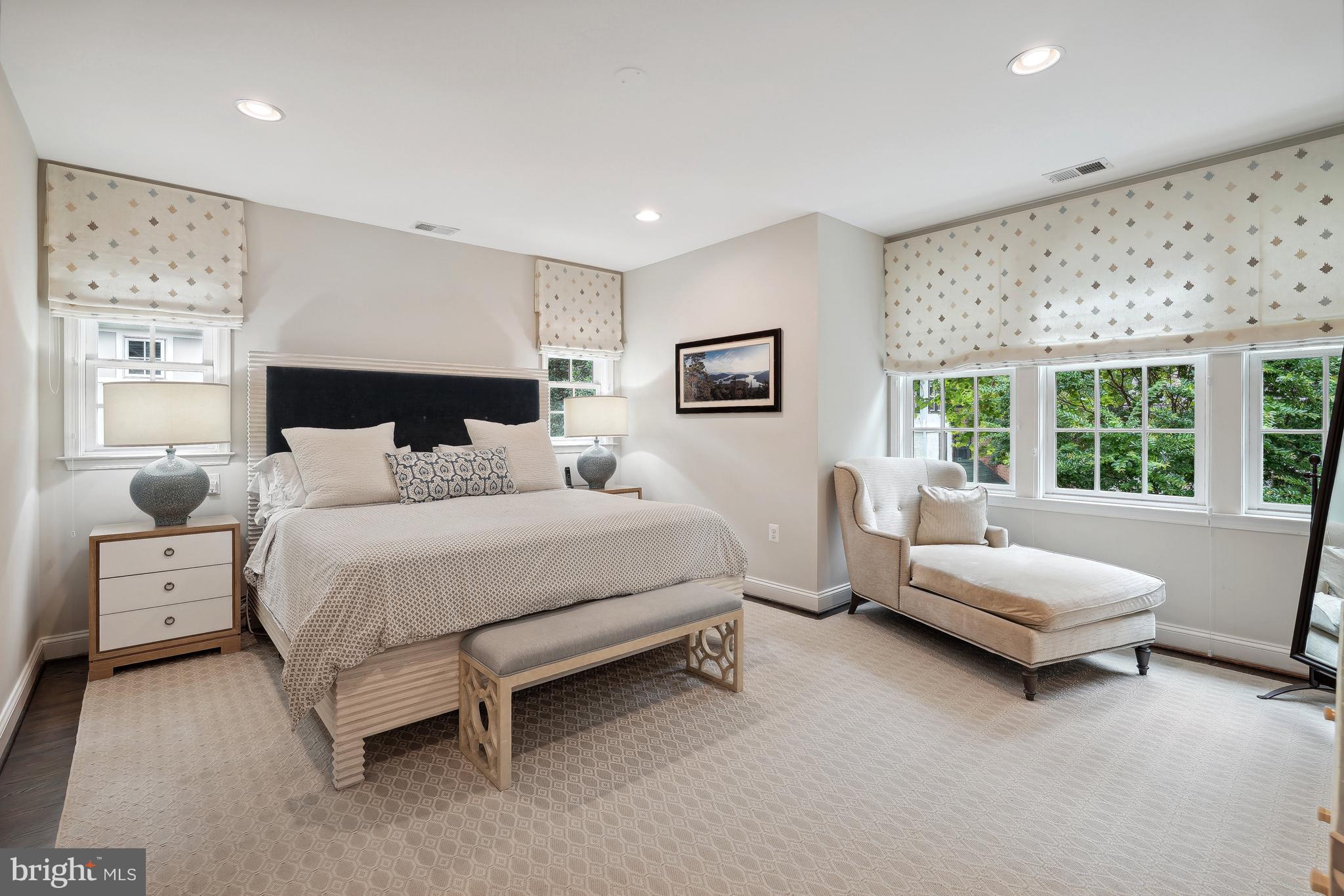 CHEVY CHASE GARDENS - Residential