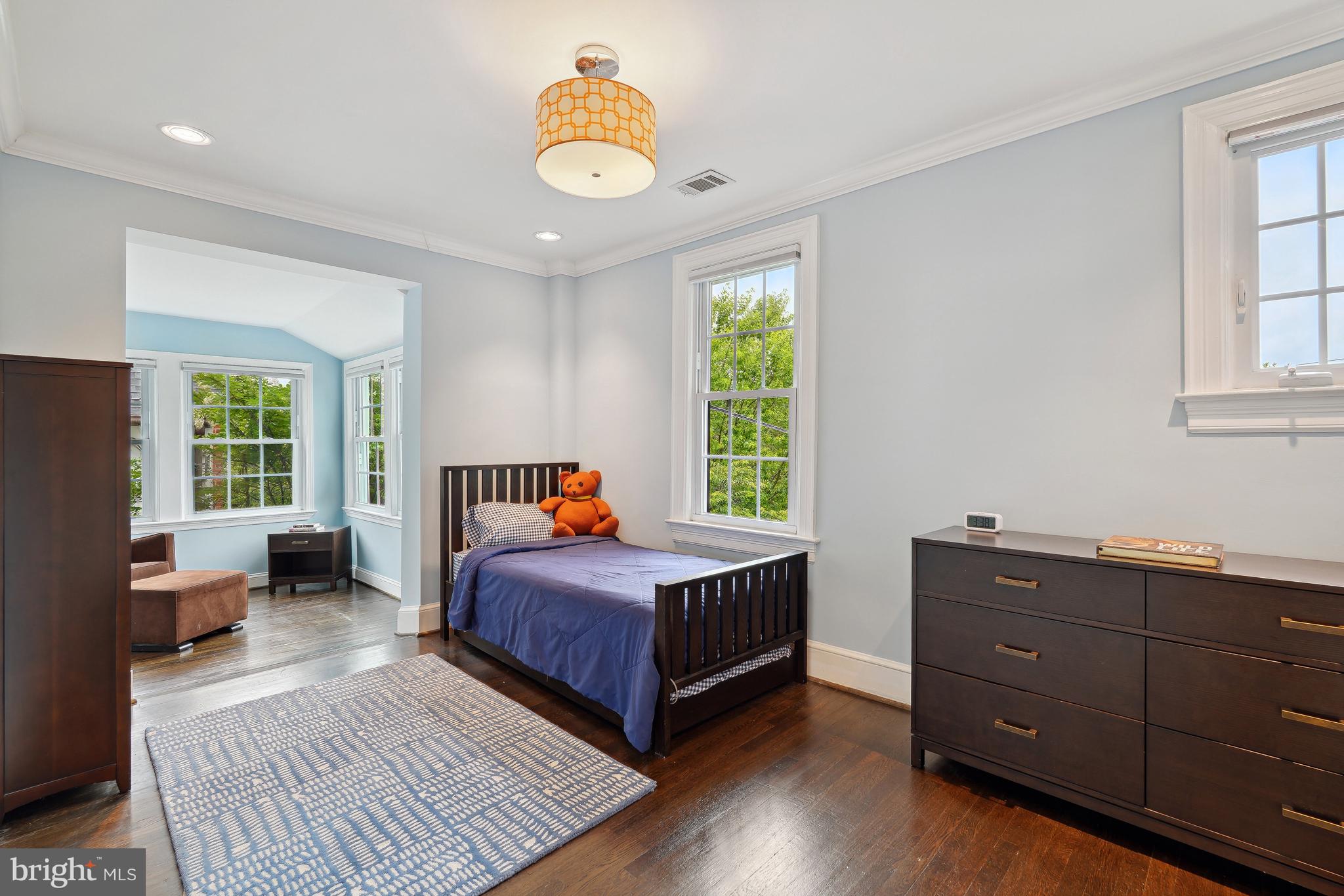 CHEVY CHASE GARDENS - Residential