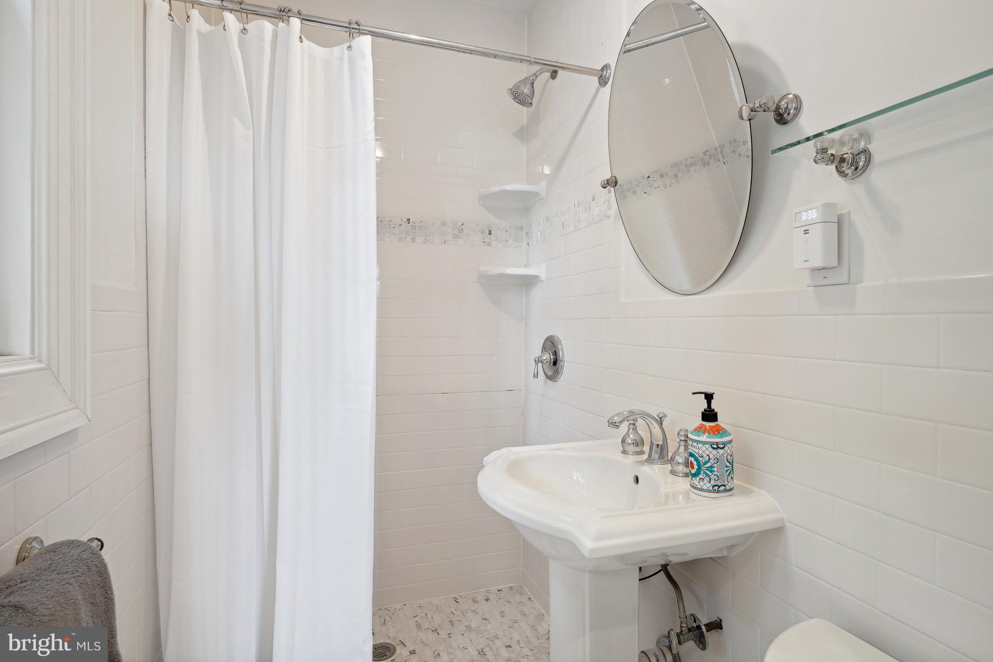 CHEVY CHASE GARDENS - Residential