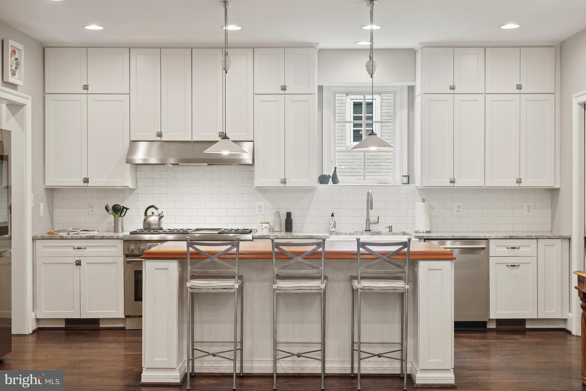 CHEVY CHASE GARDENS - Residential