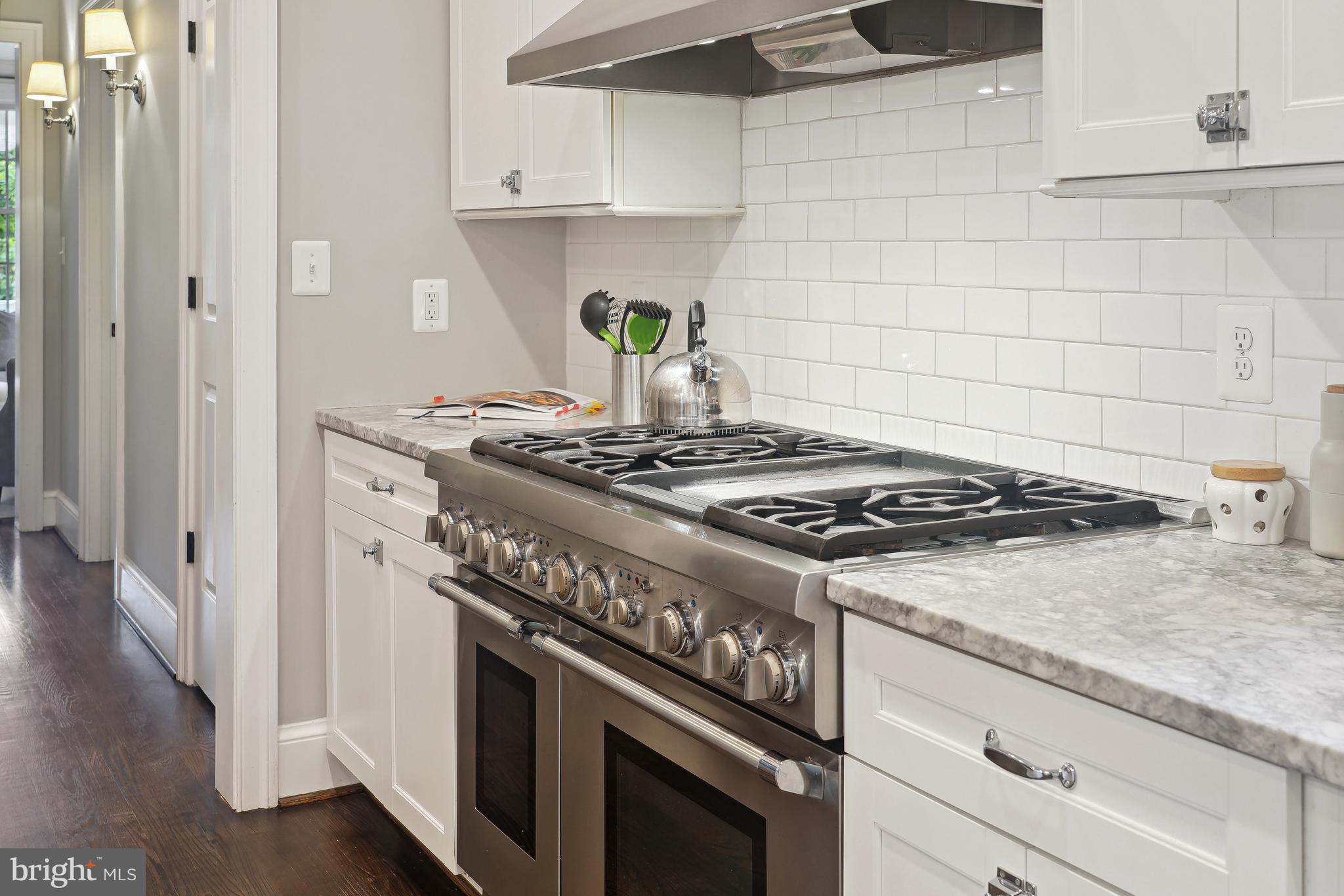 CHEVY CHASE GARDENS - Residential