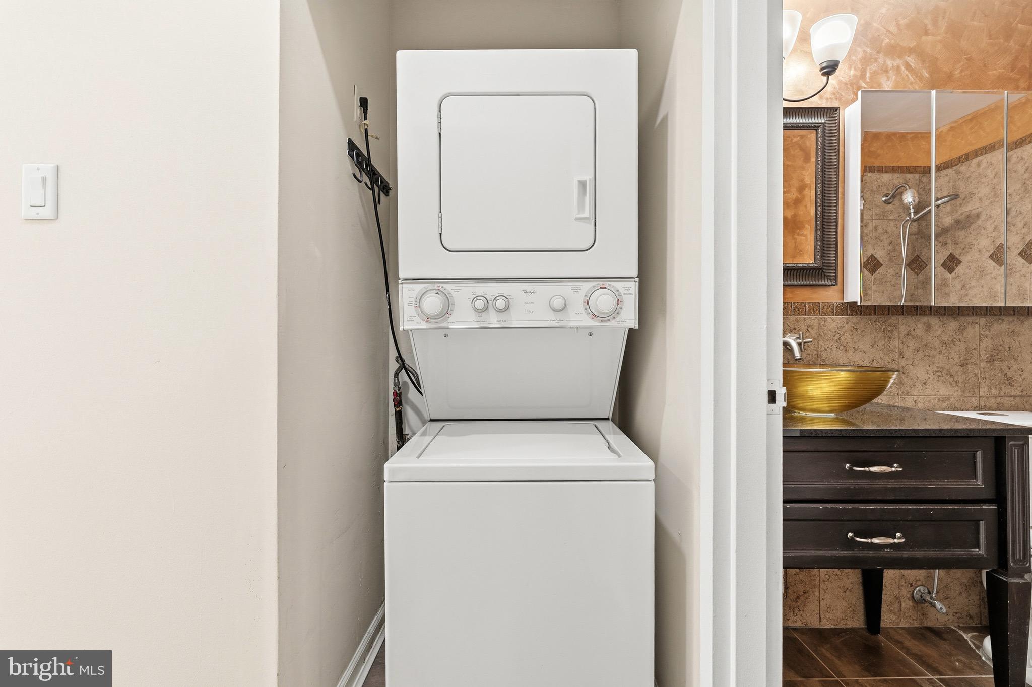 THOMAS CHOICE GARDENS - Residential Lease