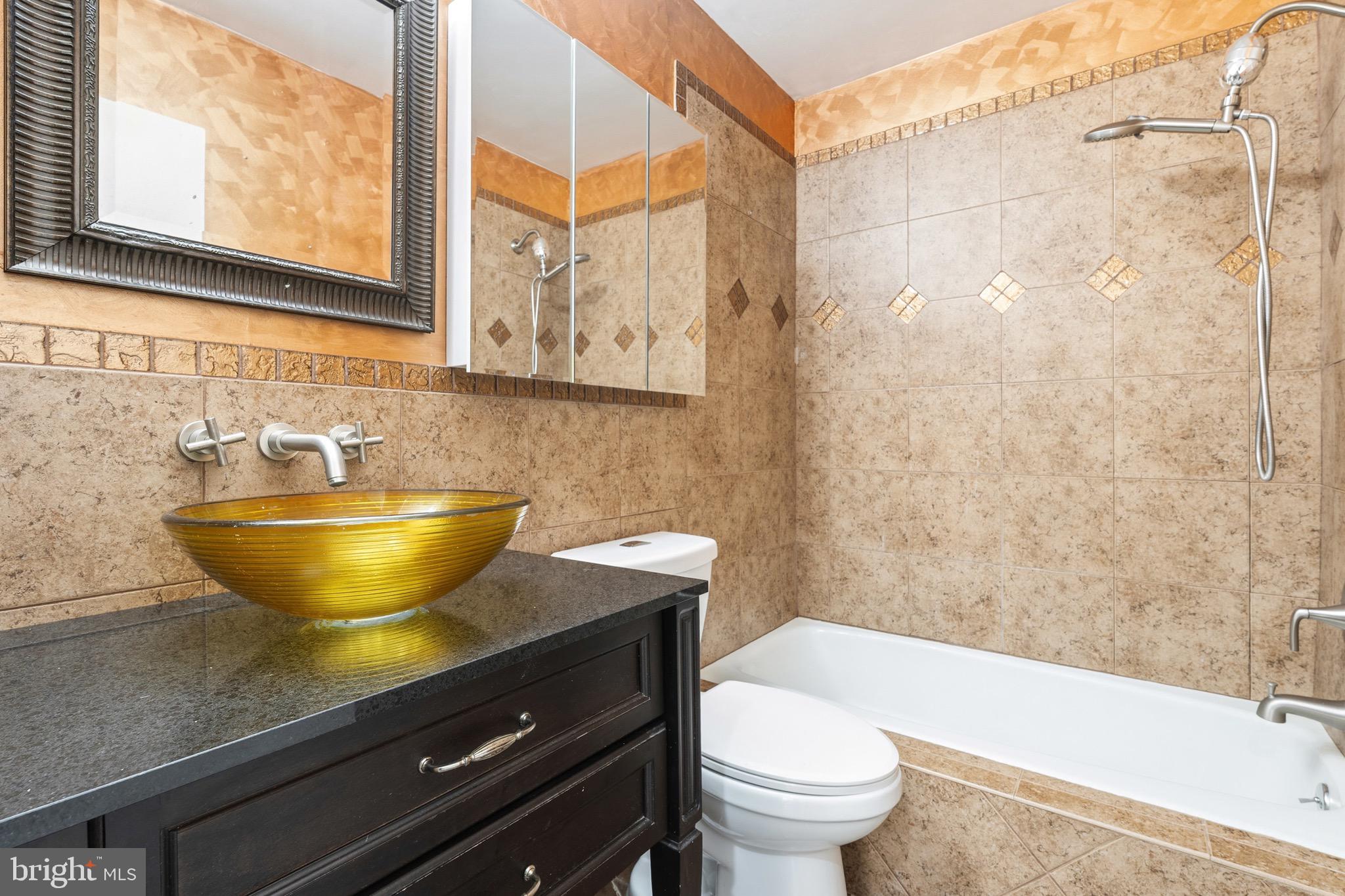 THOMAS CHOICE GARDENS - Residential Lease