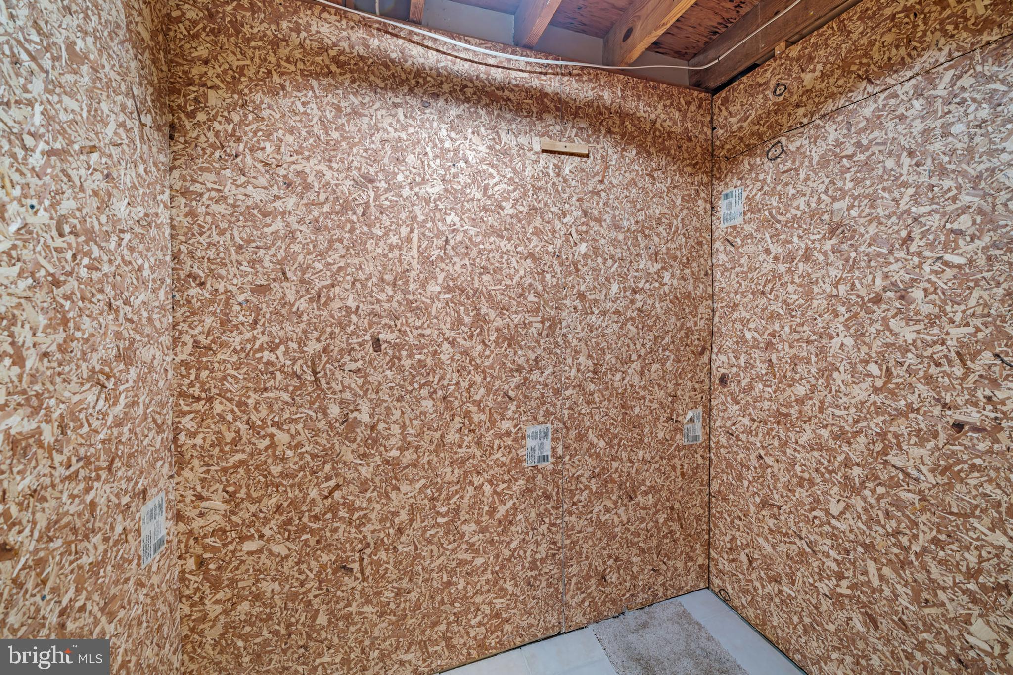 CALVERTON - Residential Lease