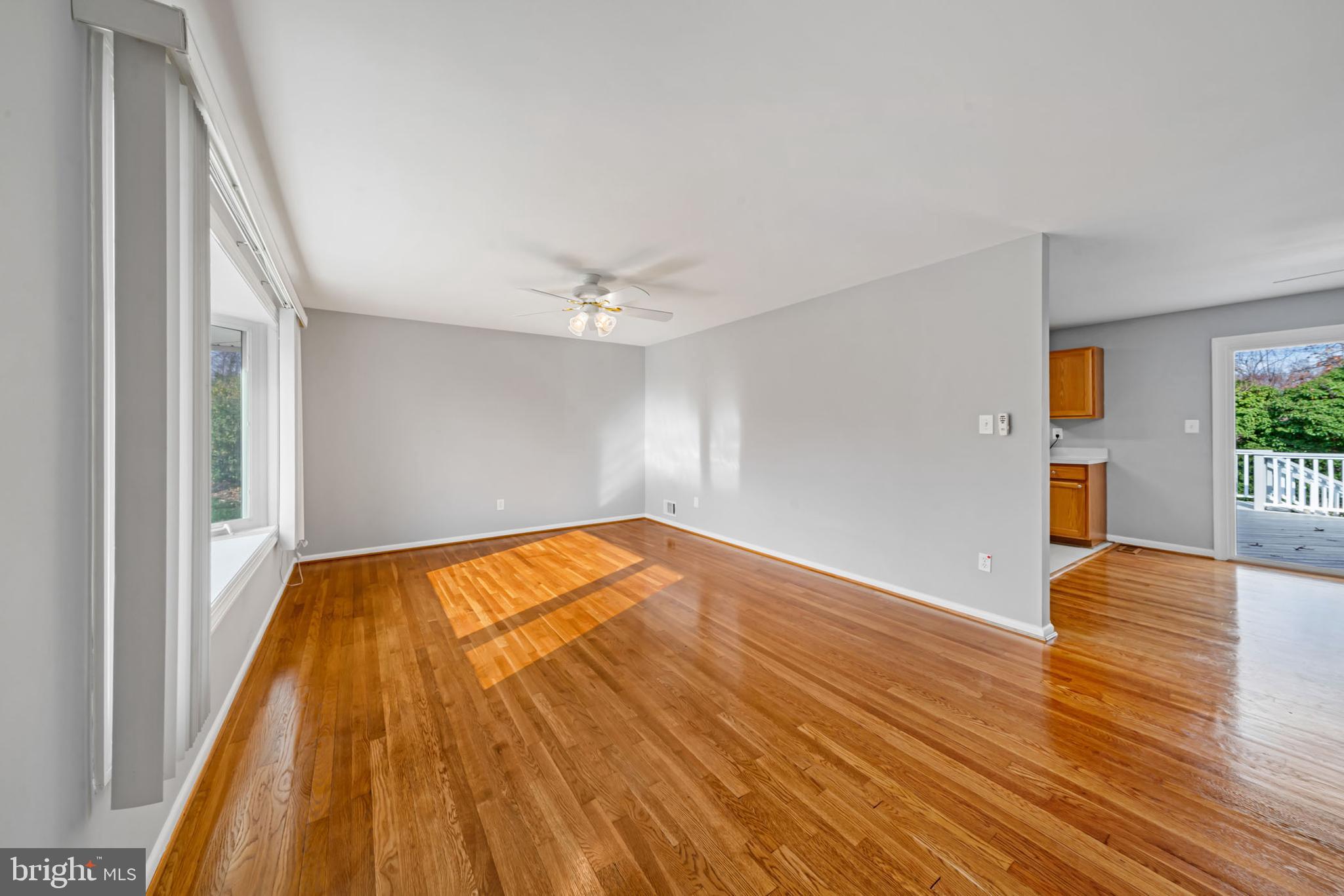 CALVERTON - Residential Lease