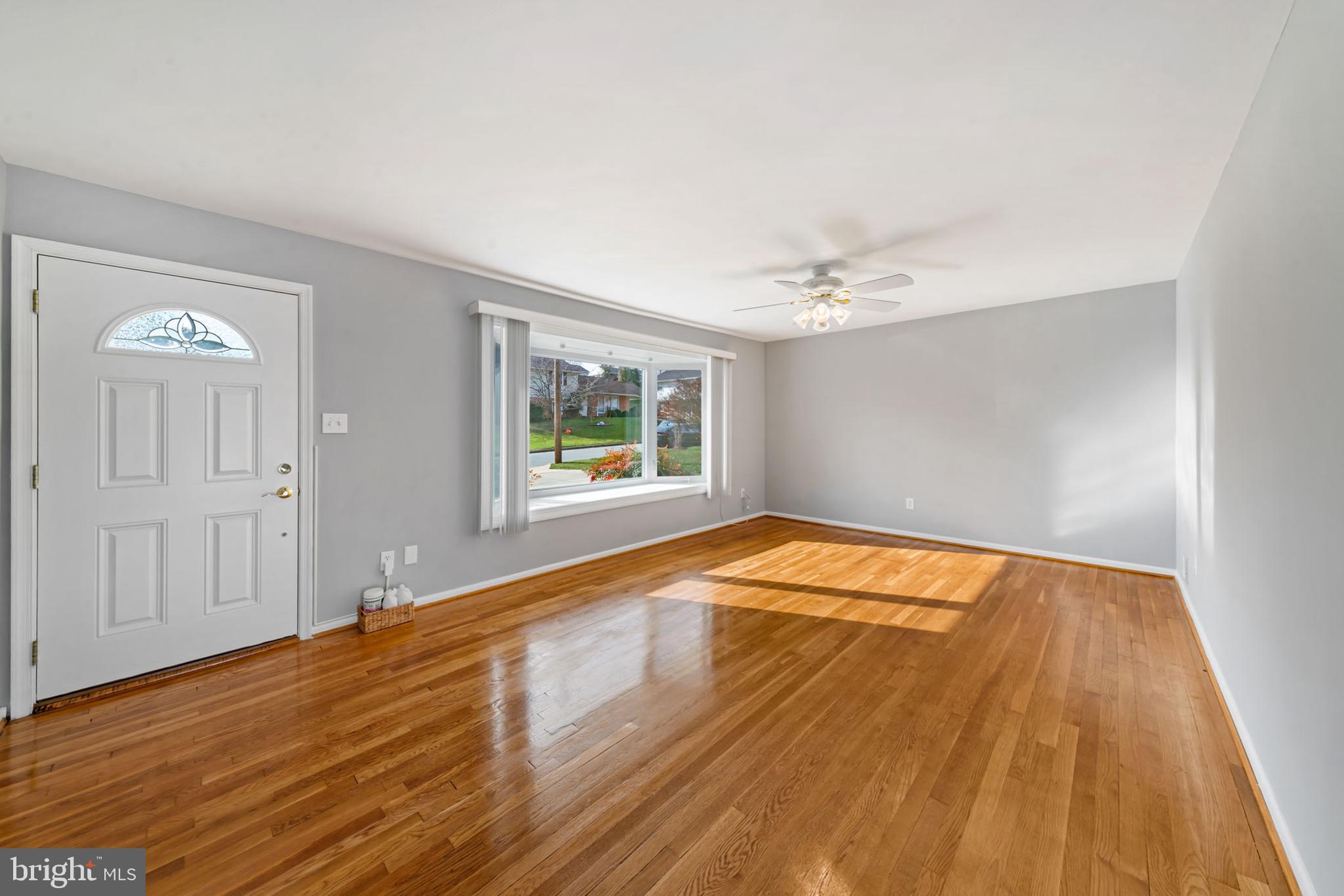 CALVERTON - Residential Lease