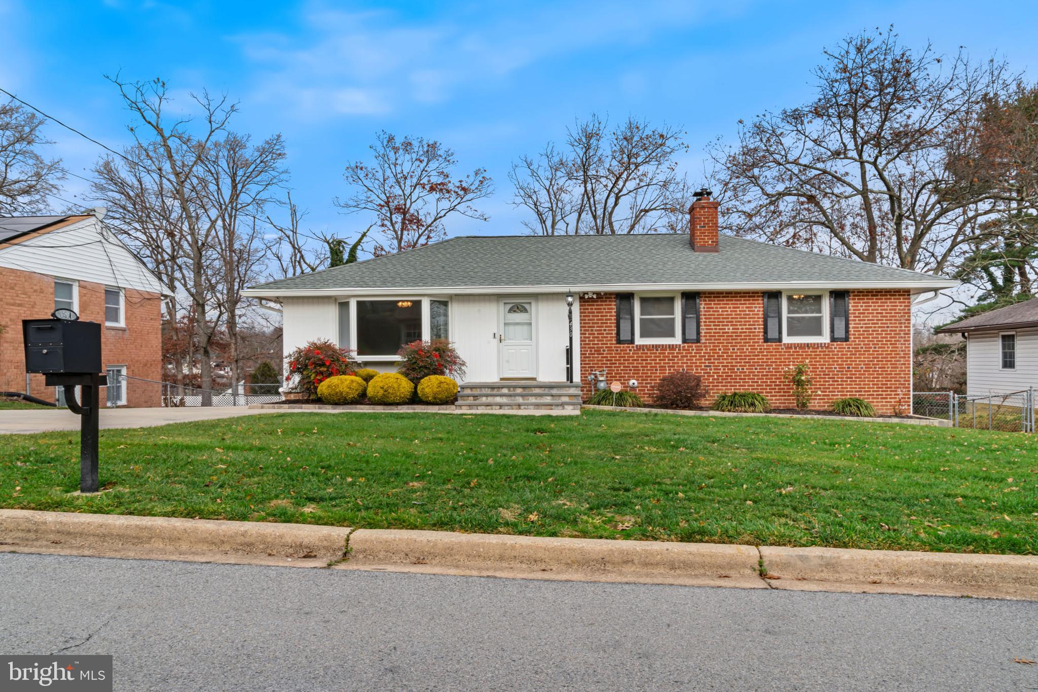 CALVERTON - Residential Lease