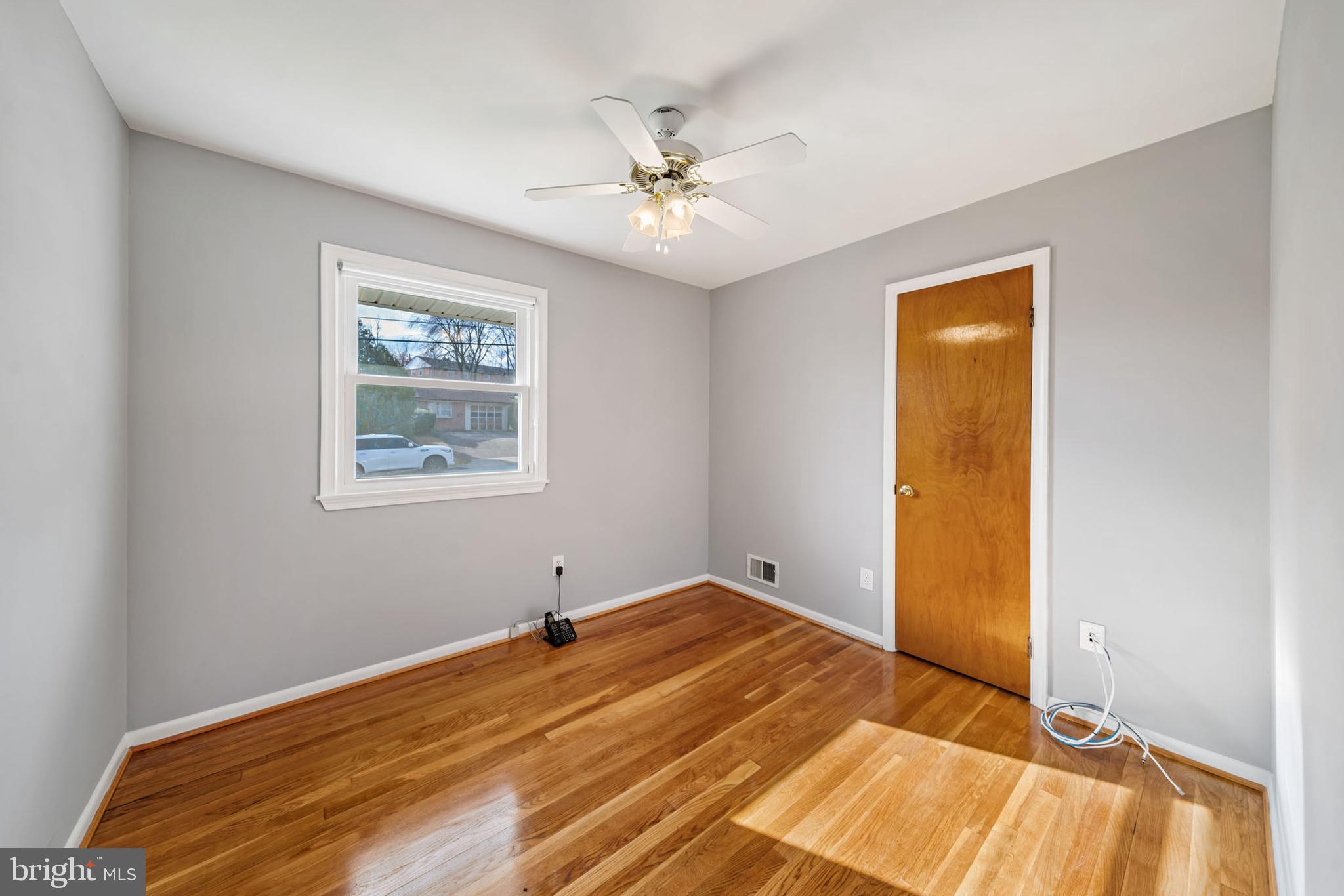 CALVERTON - Residential Lease