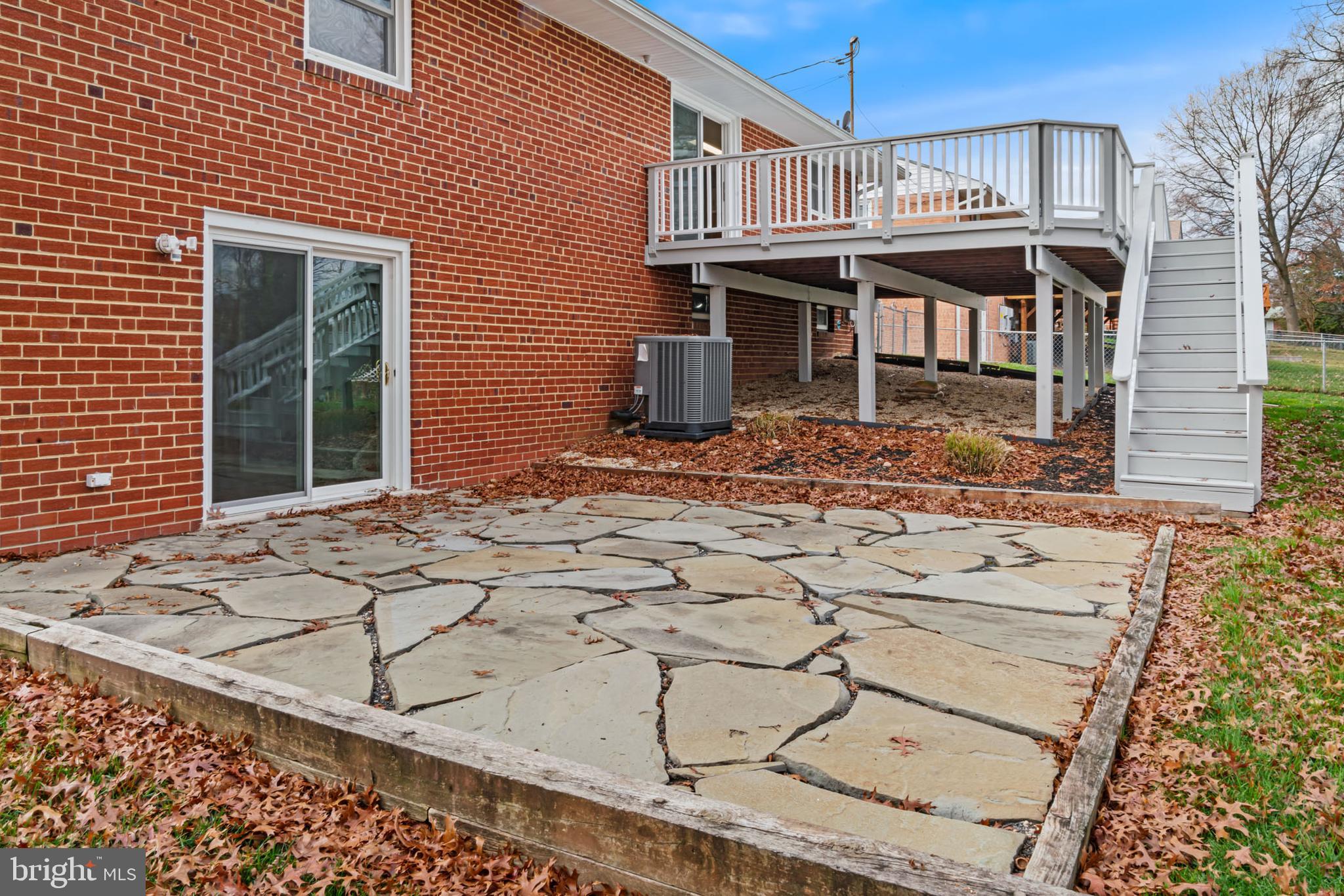 CALVERTON - Residential Lease