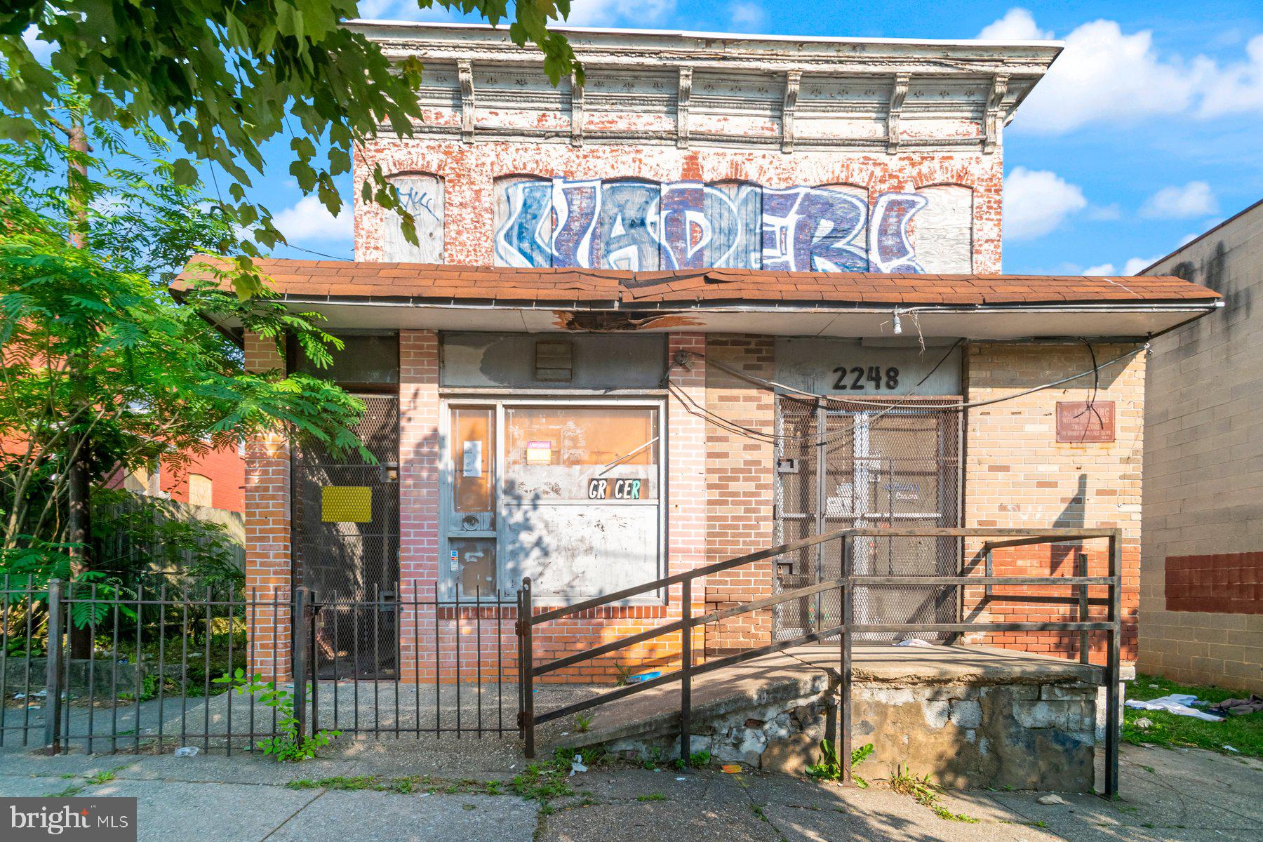C2 zoning bordering the Westport waterfront project. 2248 and 2250 both available as a packaged for 150k. Parcel is approved for multiple uses from liquor store to residential.