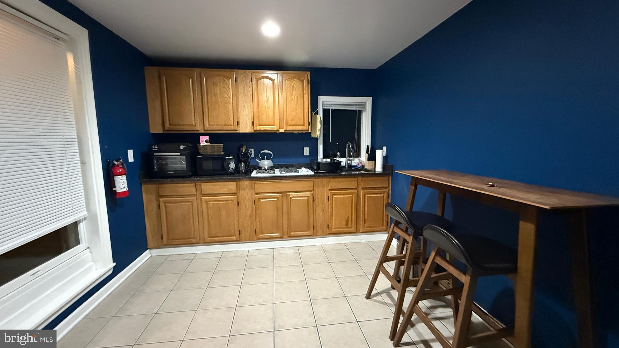16 LINDEN LANE 2A