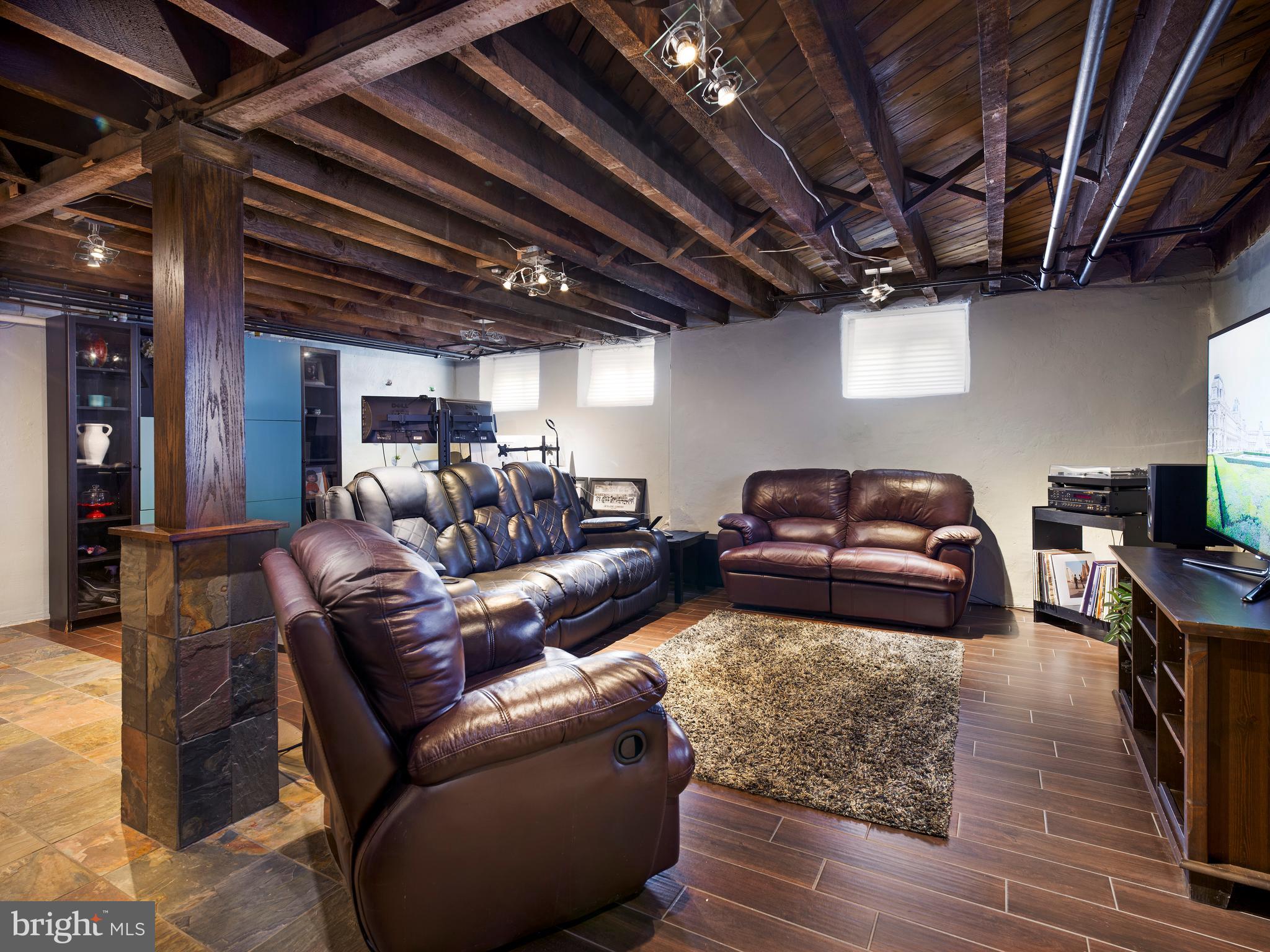 COLLEGE PARK - Residential