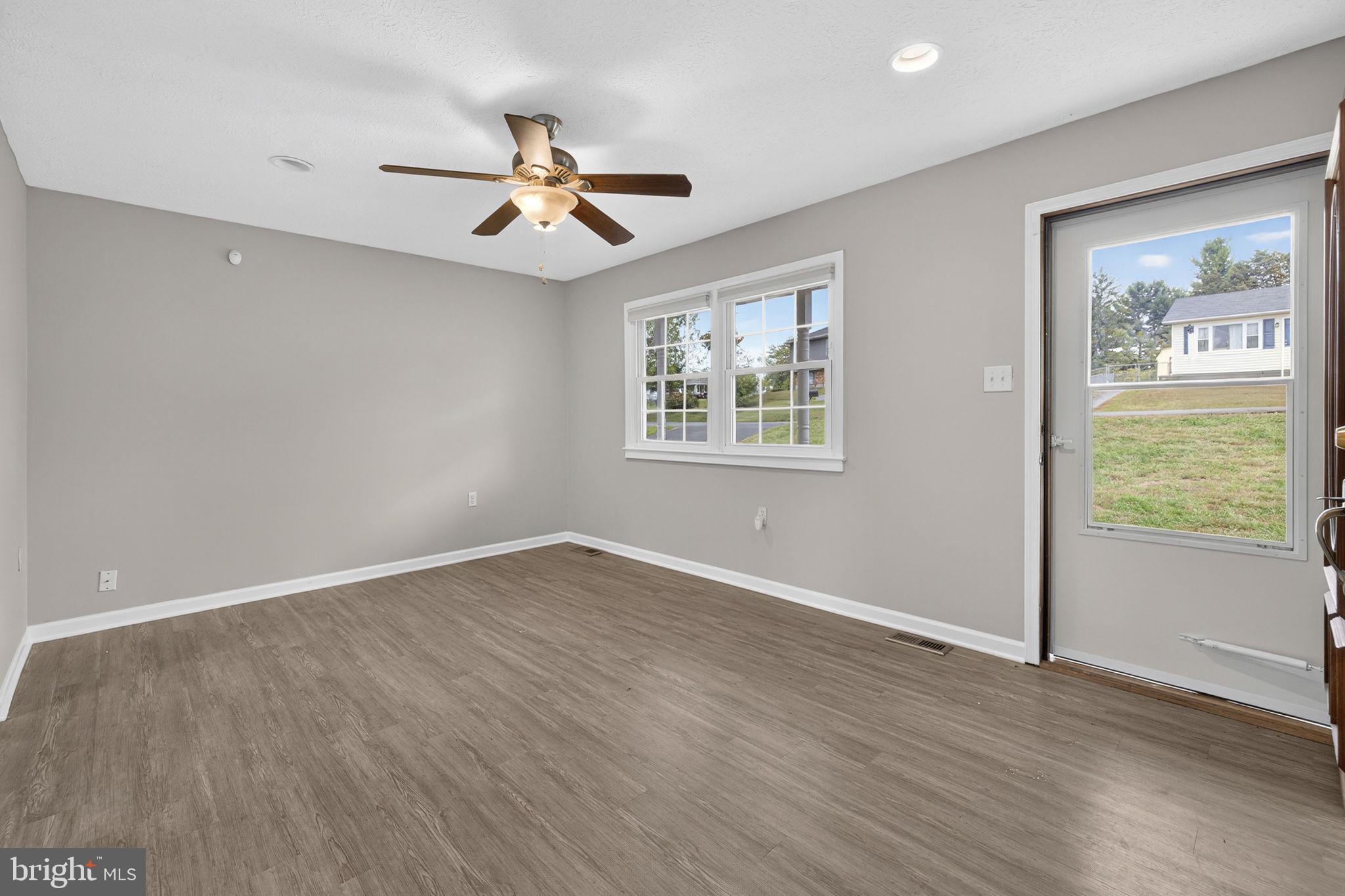 HERITAGE HILLS - Residential