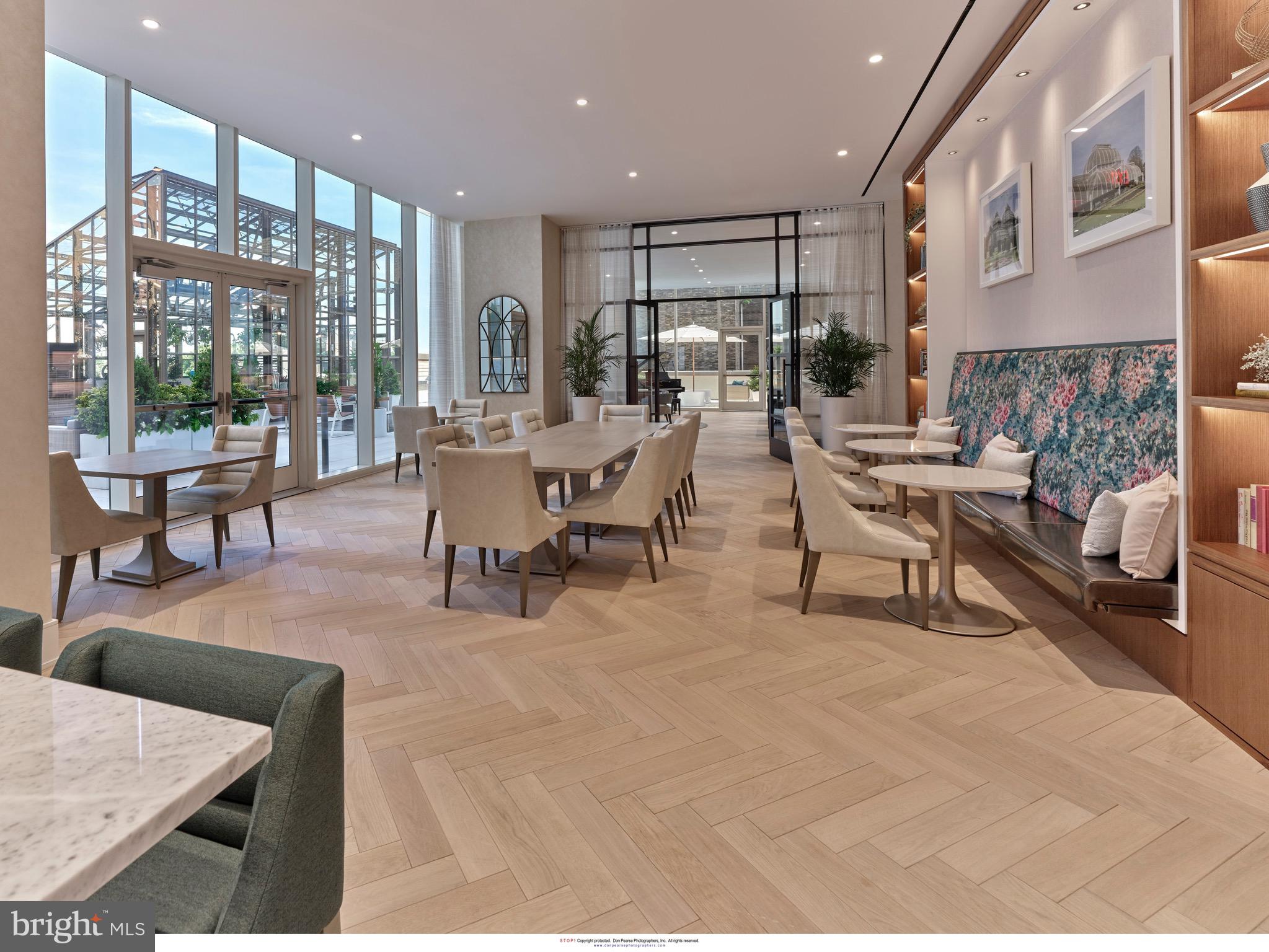 AVENUE OF THE ARTS - Residential