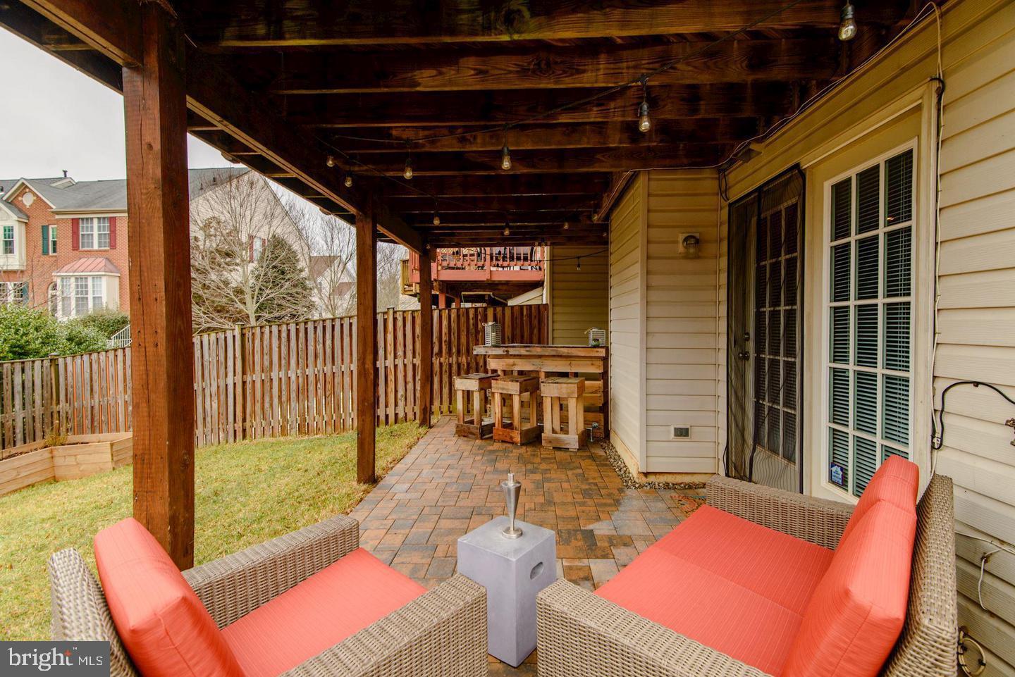 POTOMAC LAKES - Residential Lease