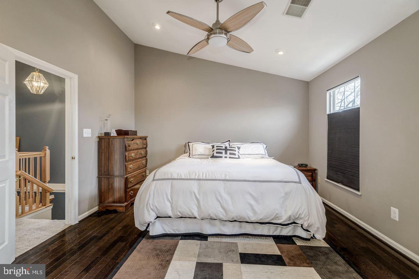 POTOMAC LAKES - Residential Lease