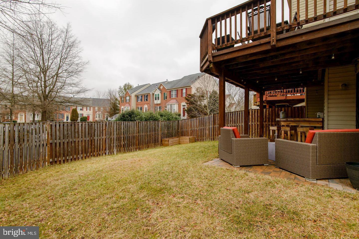 POTOMAC LAKES - Residential Lease