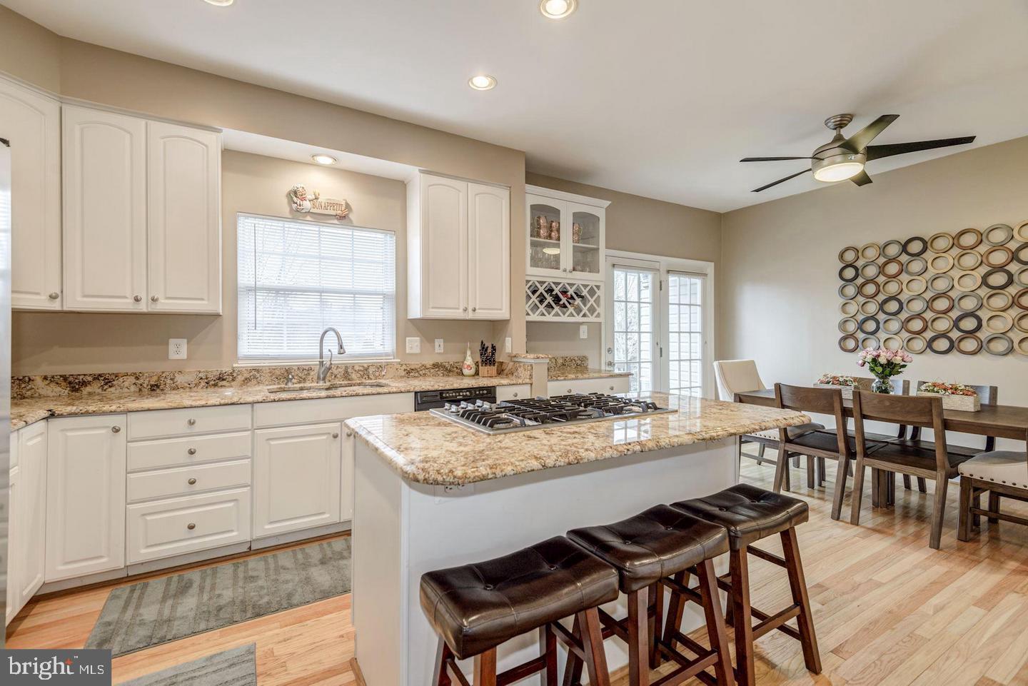 POTOMAC LAKES - Residential Lease