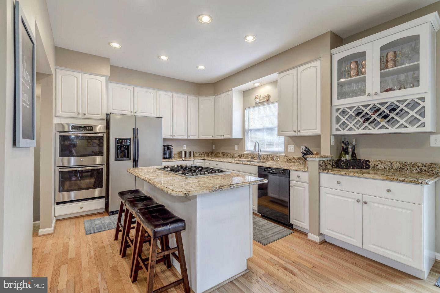 POTOMAC LAKES - Residential Lease