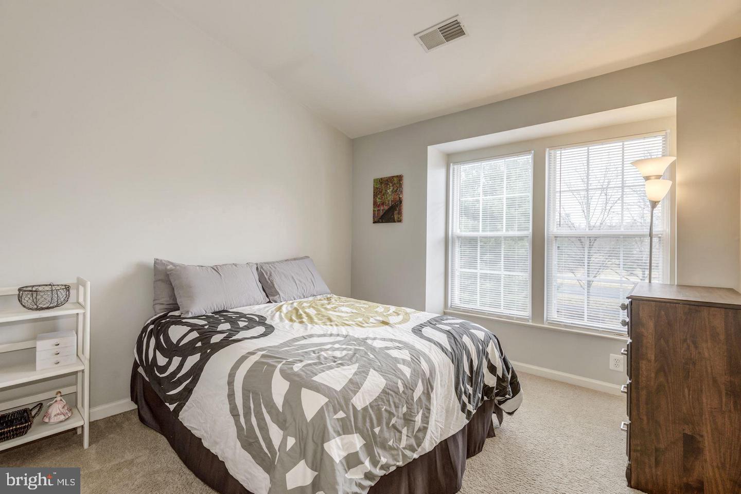 POTOMAC LAKES - Residential Lease