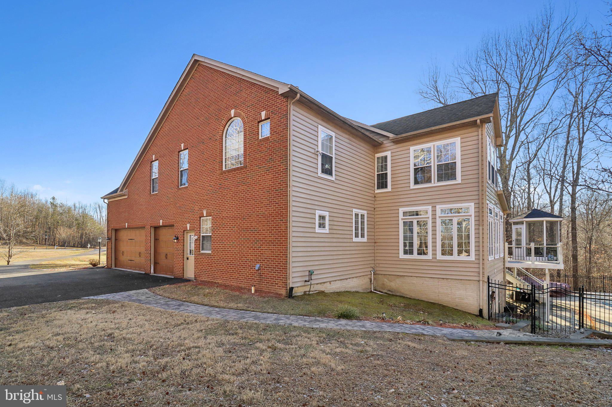 ERIK'S RIDGE - Residential