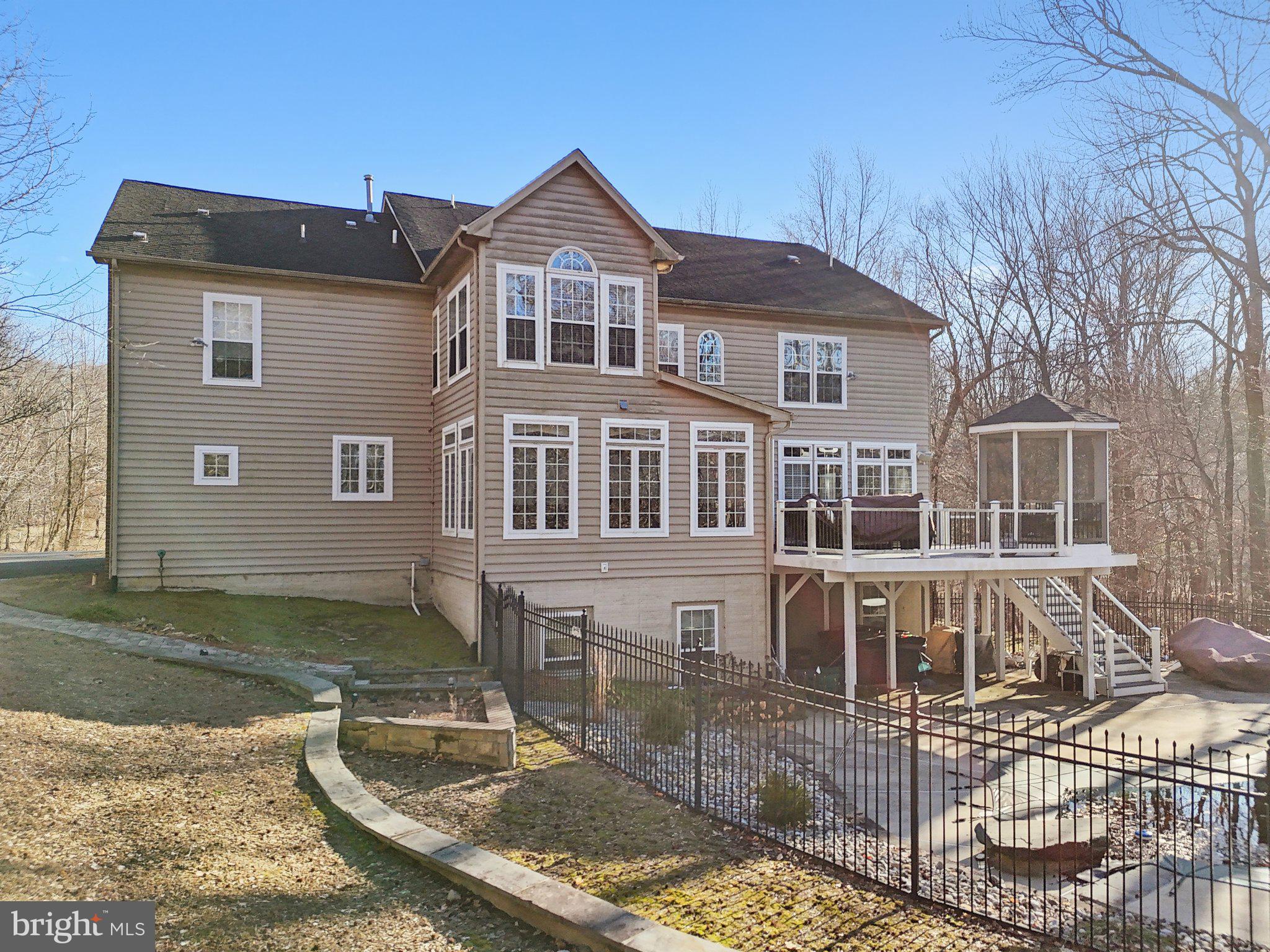 ERIK'S RIDGE - Residential