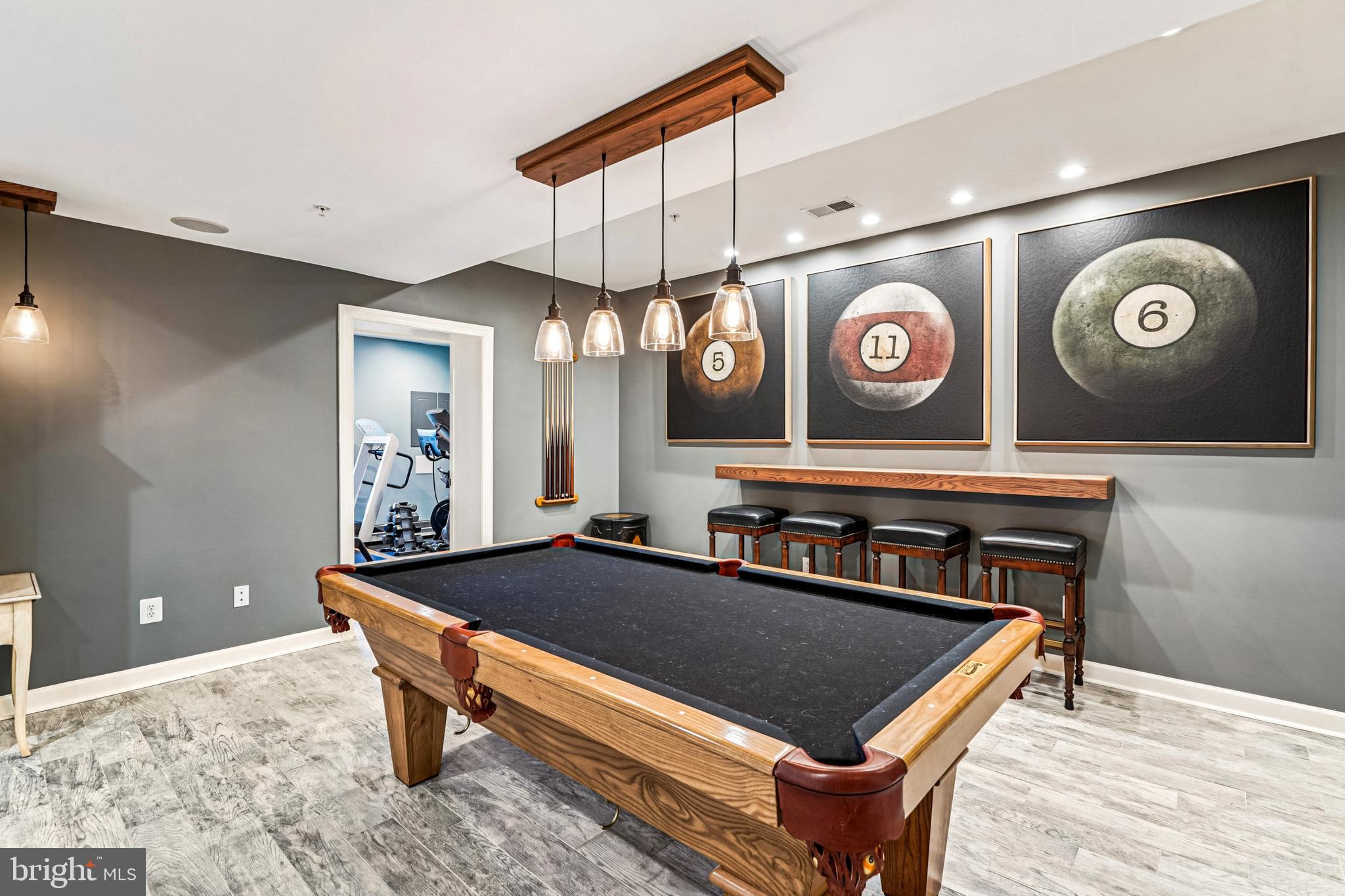 LONG ACRES - Residential