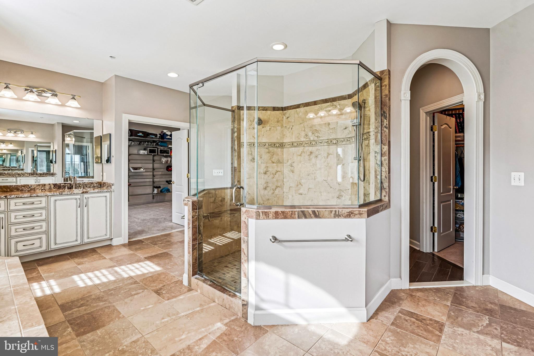 LONG ACRES - Residential