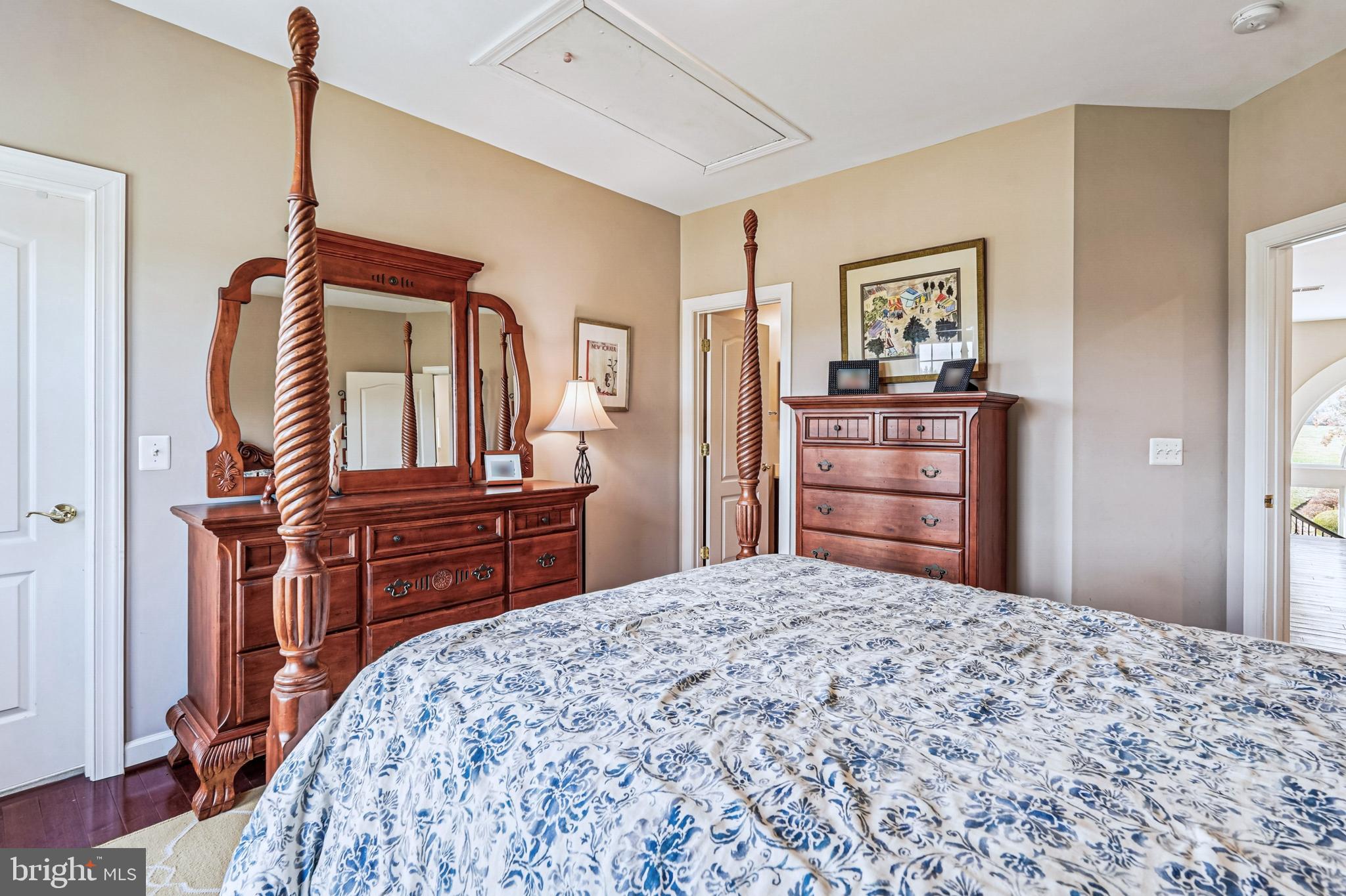 LONG ACRES - Residential