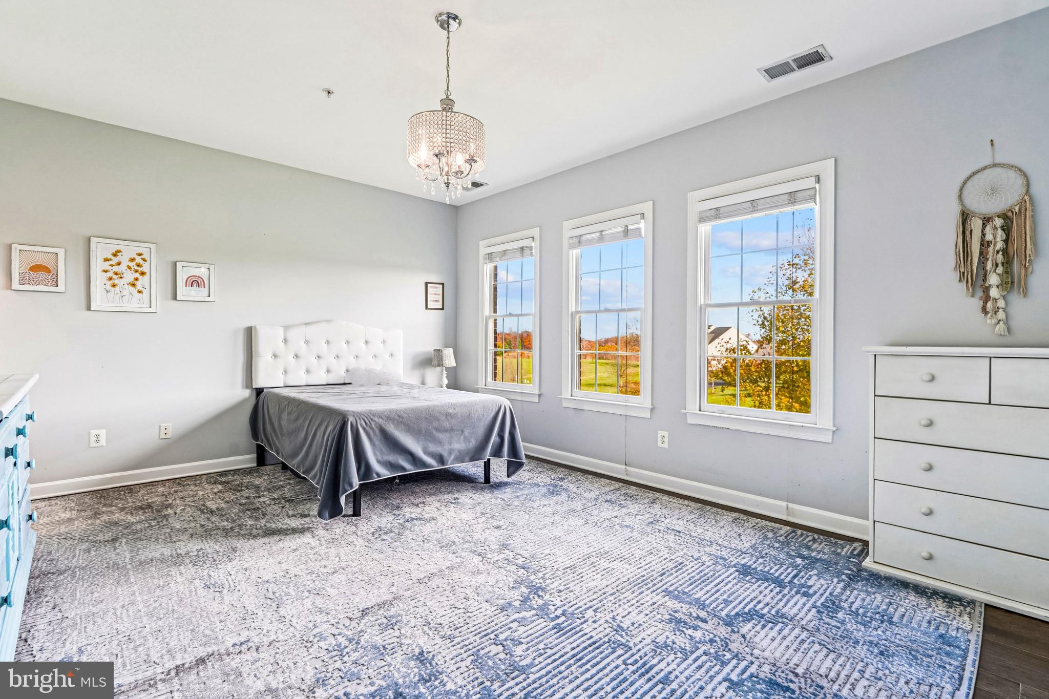 LONG ACRES - Residential