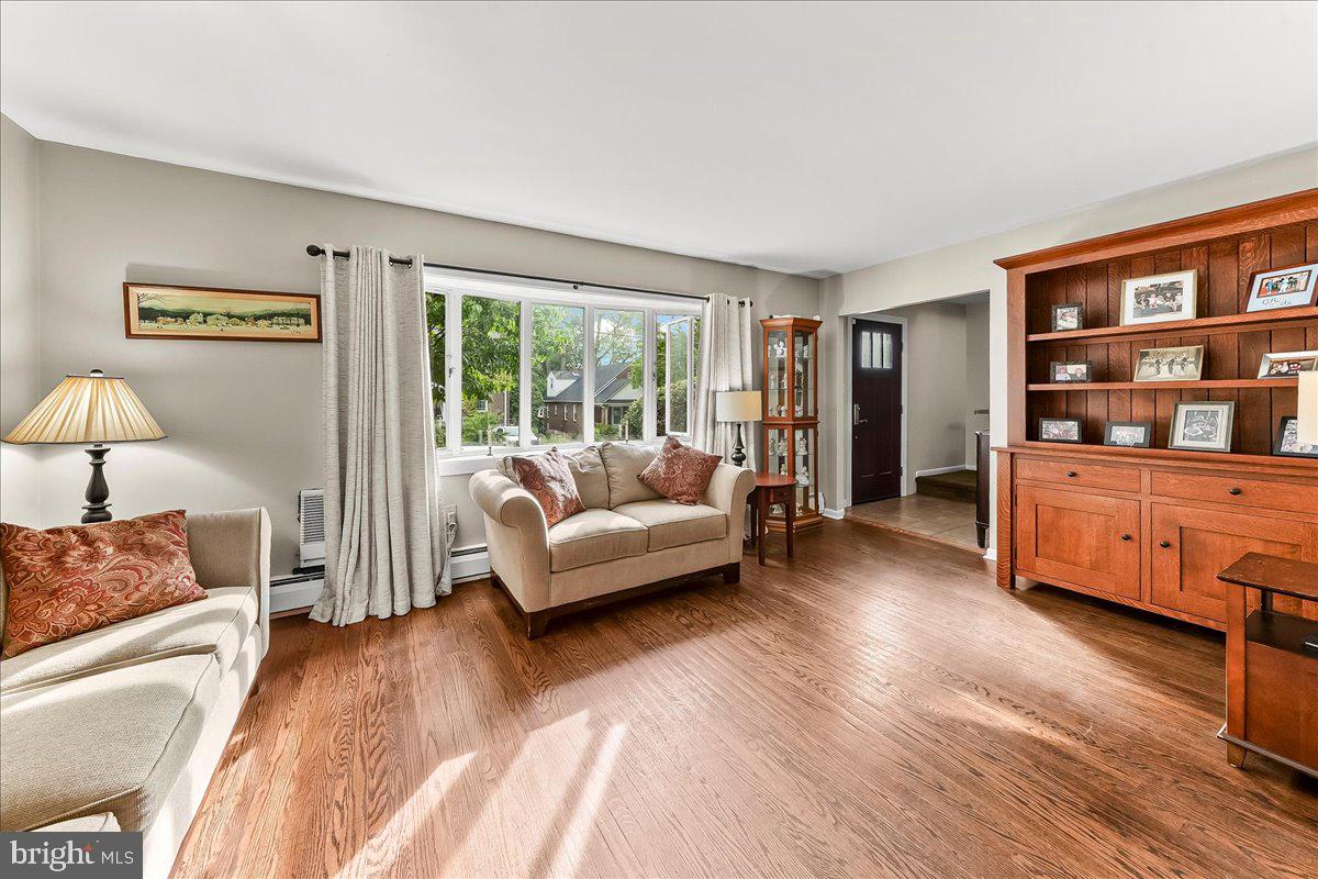 13 MCCORMICK AVENUE